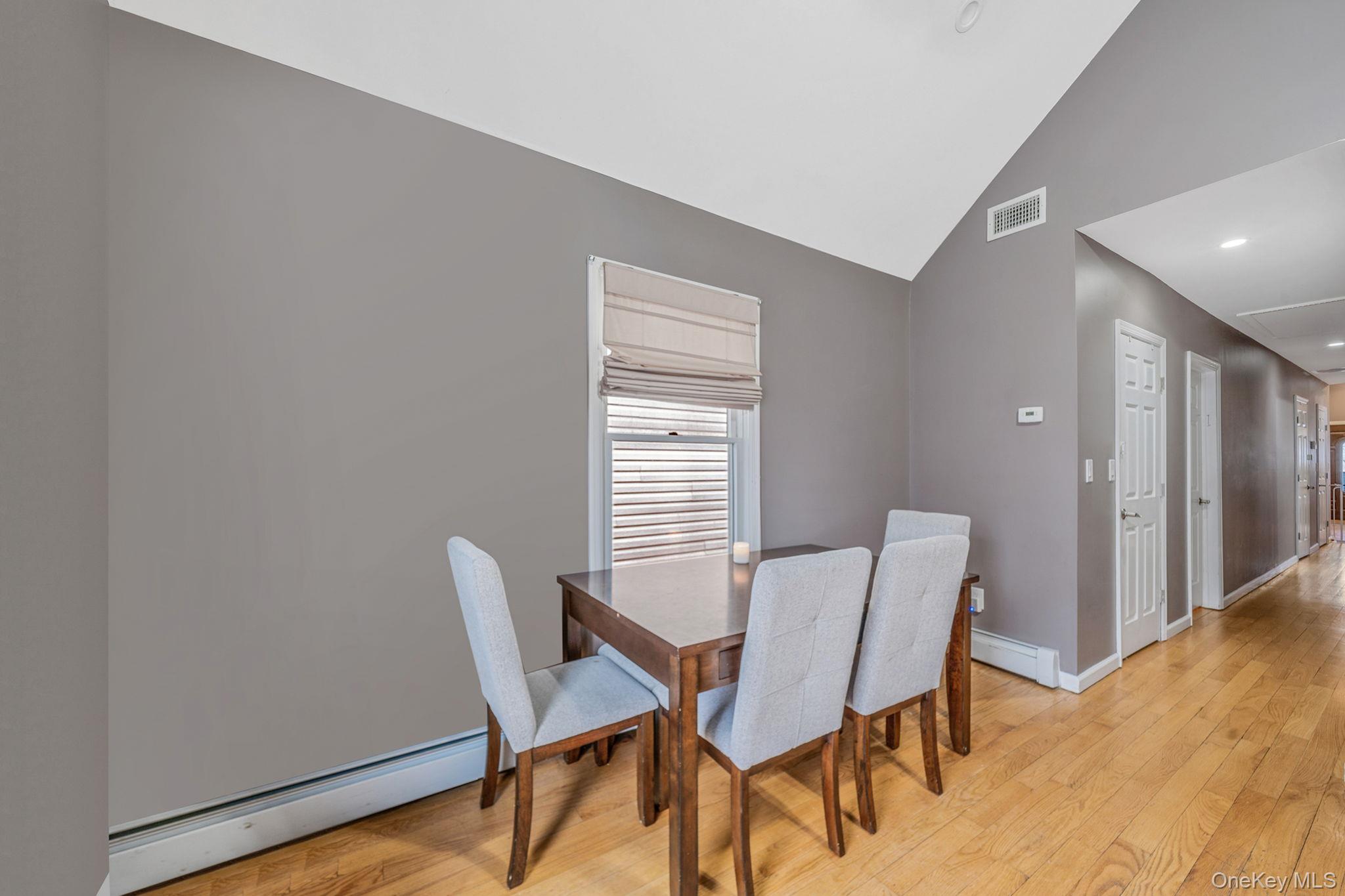 #5 photo, 1515 Cross Bay Boulevard, קווינס Broad Channel , NY 11693