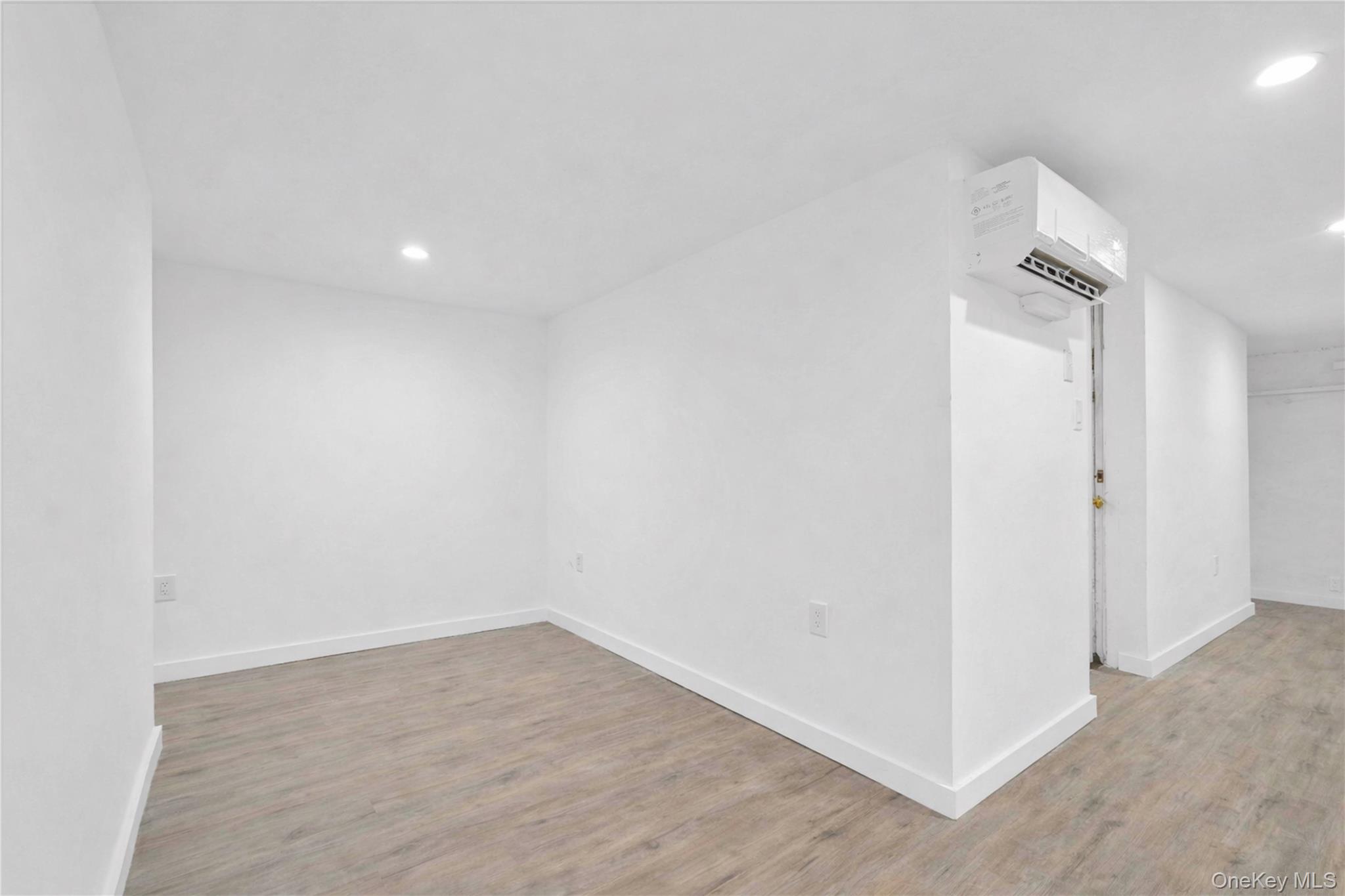 #20 photo, 145-36 159th Street, קווינס Jamaica , NY 11434