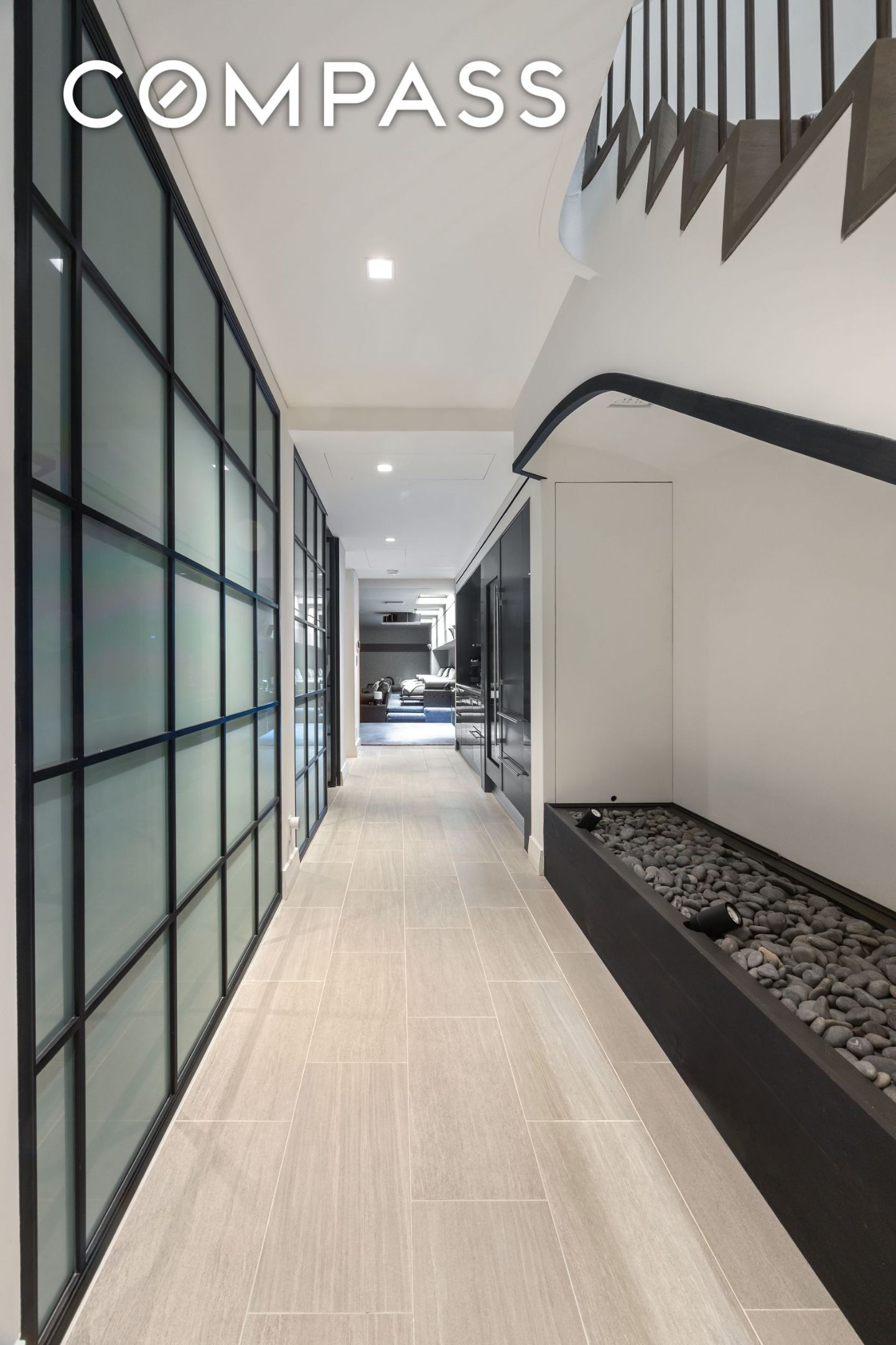 #19 photo, 146 Waverly Place, West Village , NY 10014