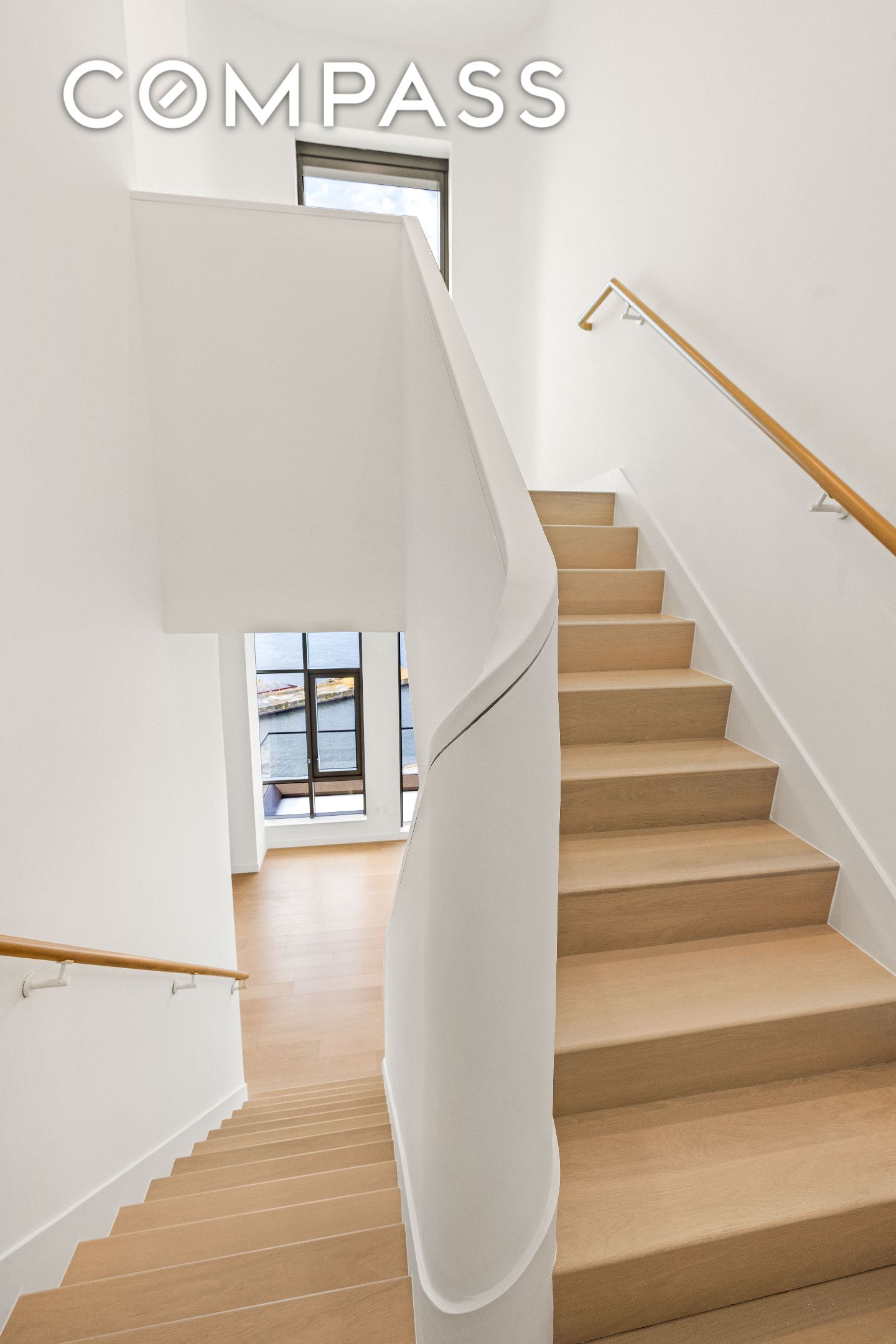 #11 photo, 480 Kent Avenue, Williamsburg , NY 11249