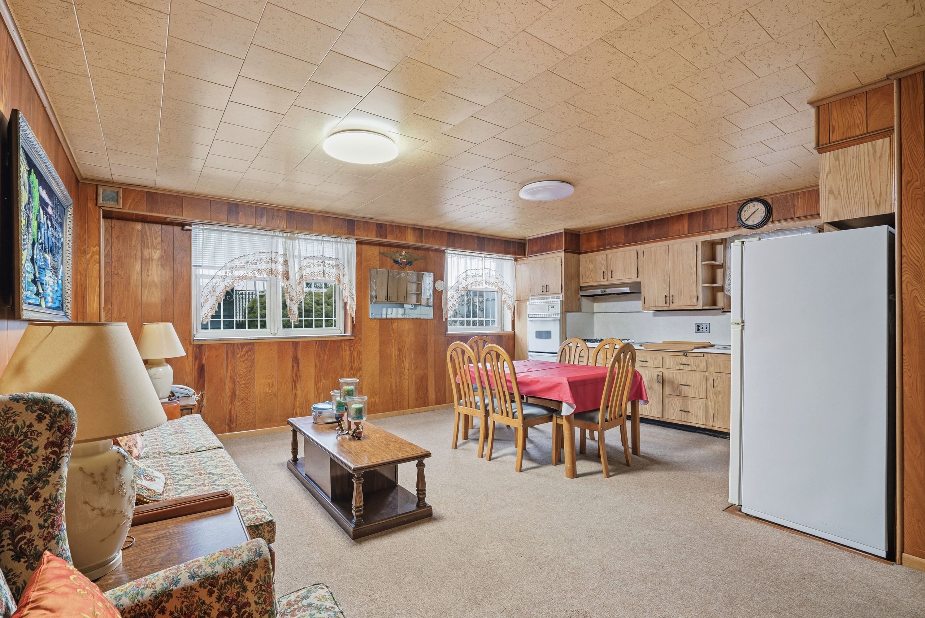 #13 photo, 61-82 56th Street, 뉴욕퀸즈 Maspeth , NY 11378