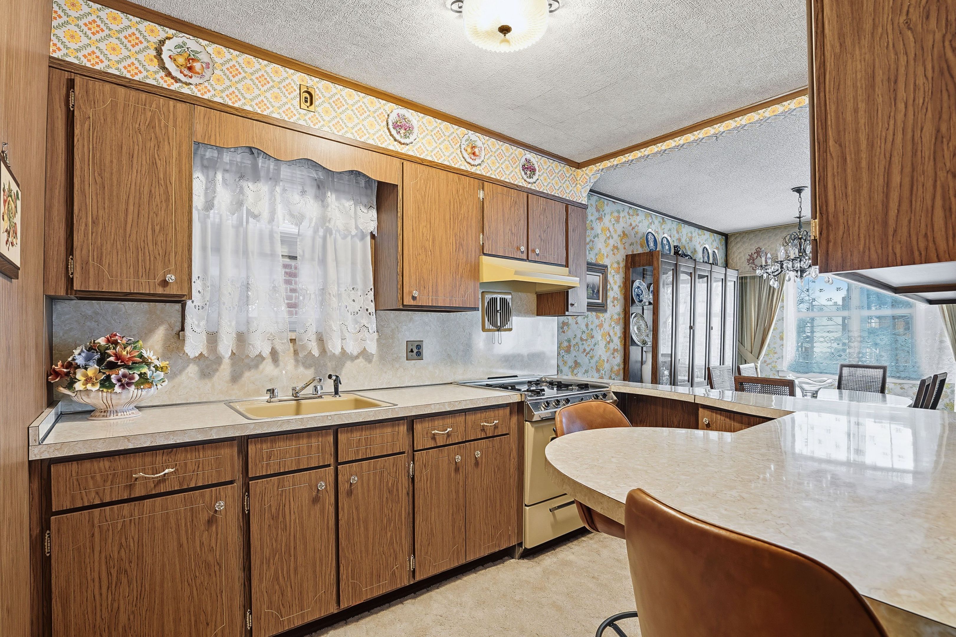 #15 photo, 61-82 56th Street, 뉴욕퀸즈 Maspeth , NY 11378