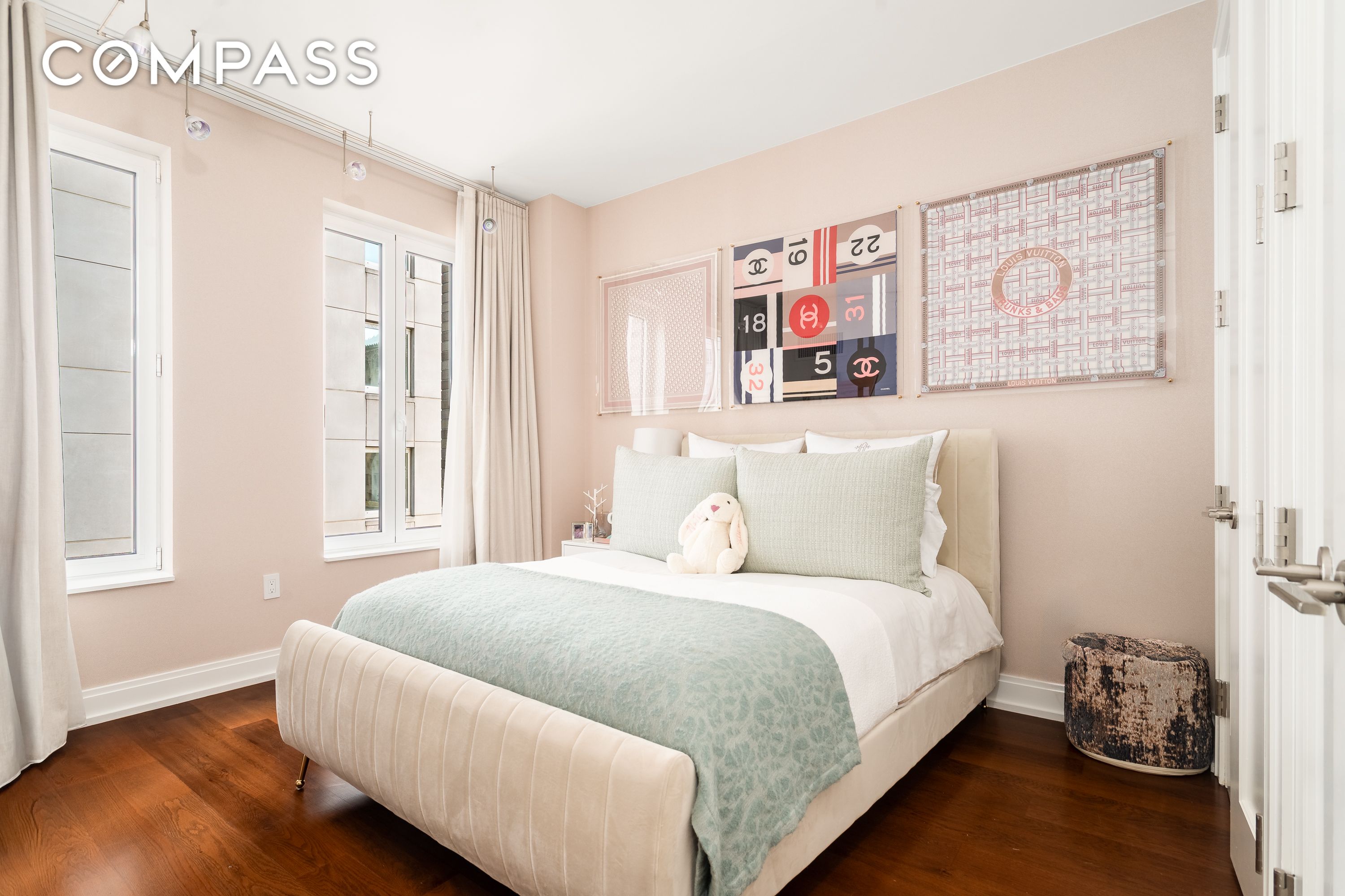 #10 photo, New York City, Upper West Side , NY 10024