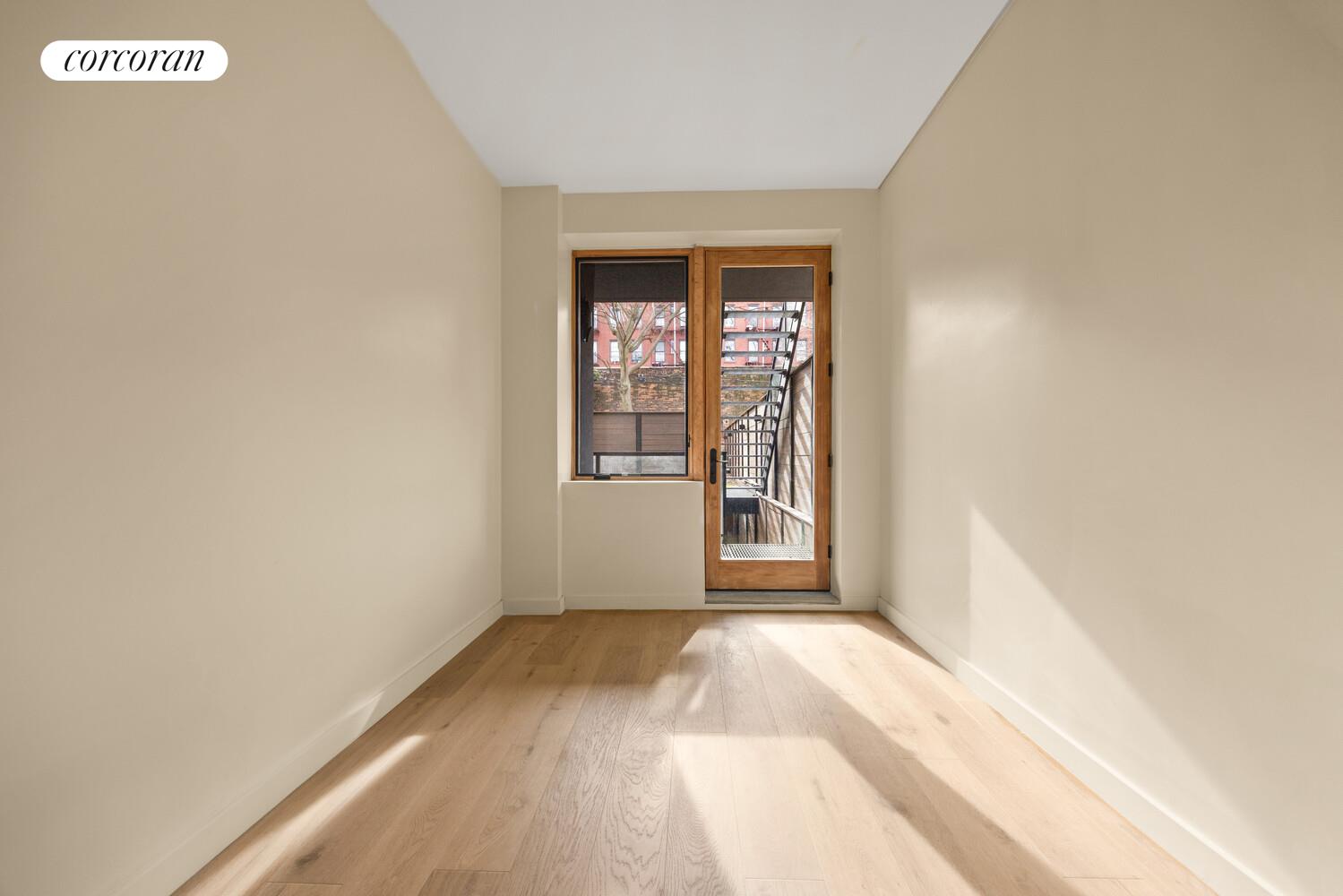 #11 photo, 598 STERLING Place, הברונקס Crown Heights , NY 11238