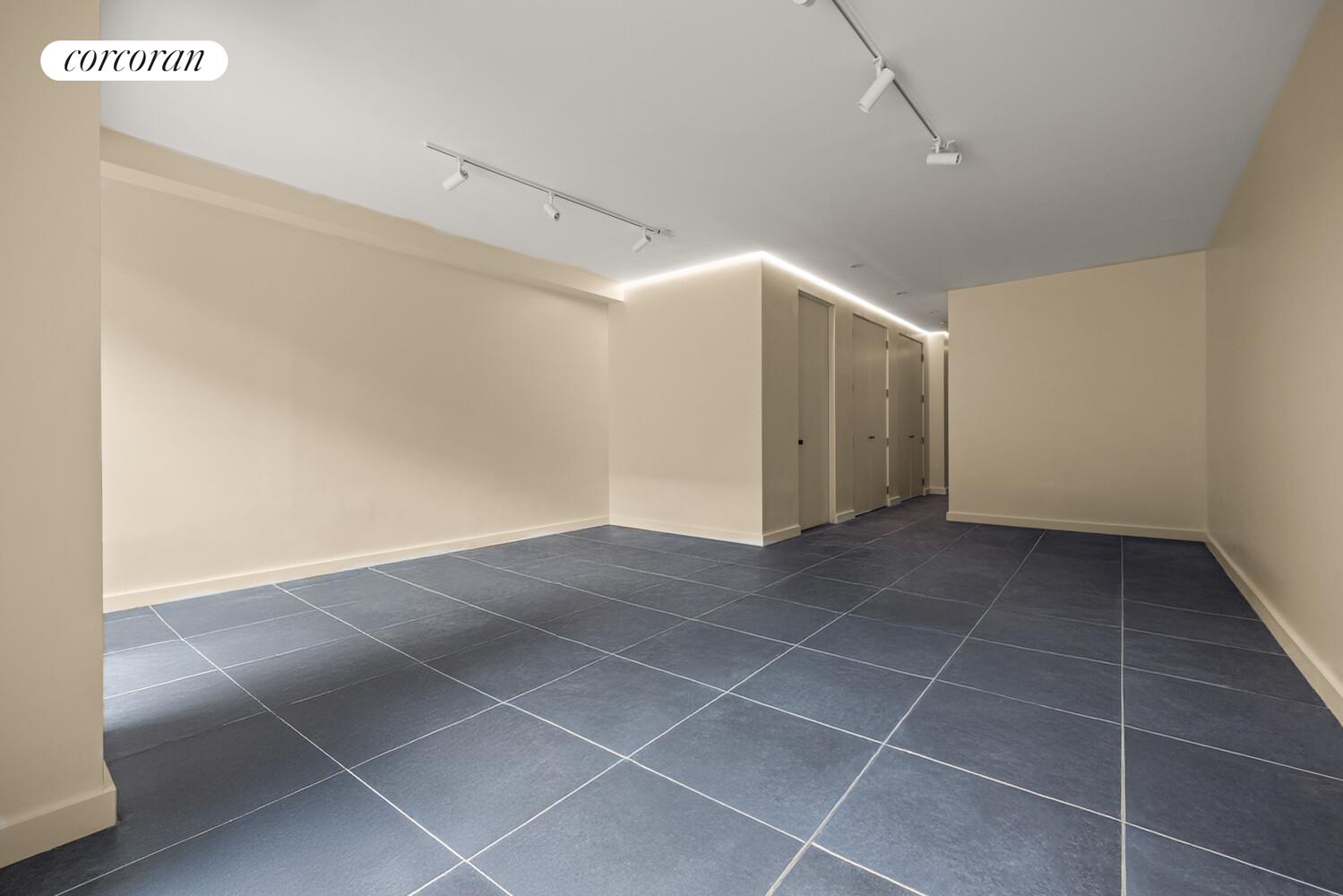 #12 photo, 598 STERLING Place, הברונקס Crown Heights , NY 11238