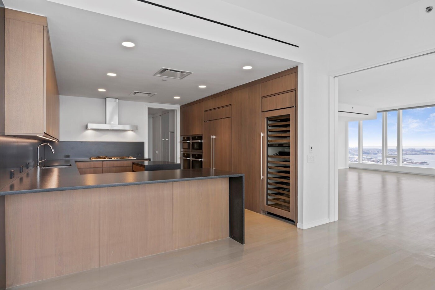 #6 photo, 50 WEST Street, Financial District , NY 10006