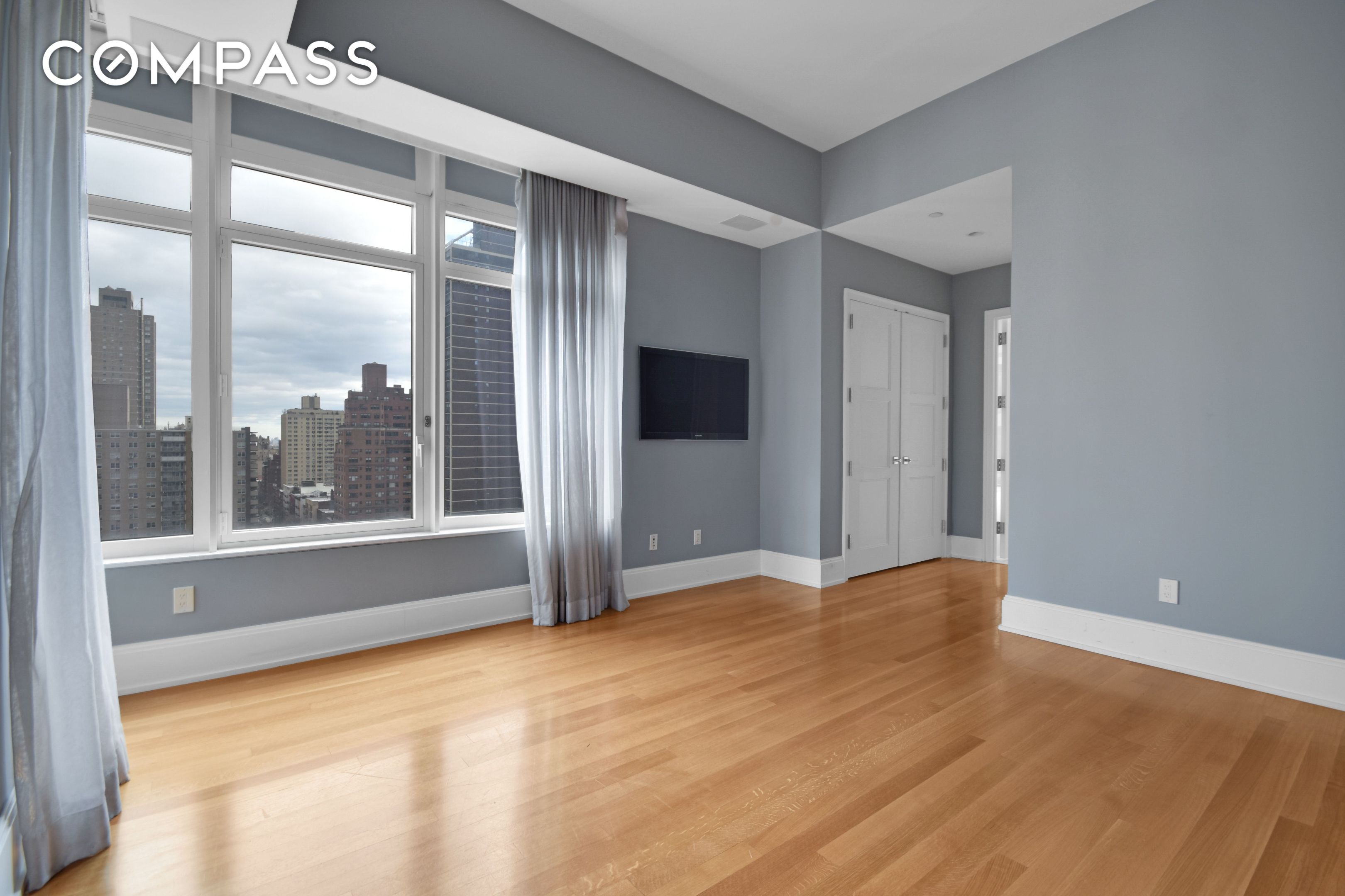 #6 photo, 305 E 85th Street, Upper East Side , NY 10028