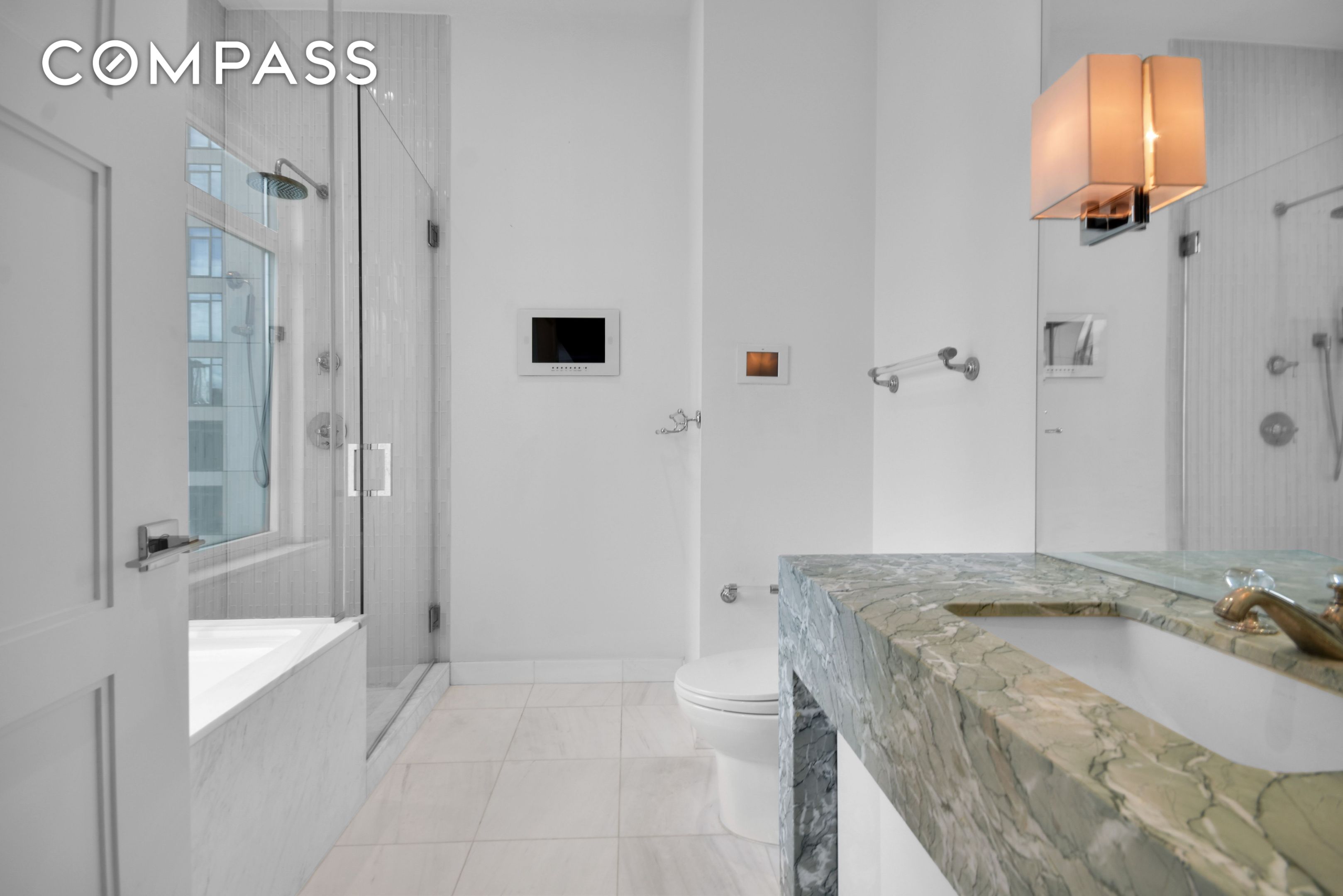 #9 photo, 305 E 85th Street, Upper East Side , NY 10028