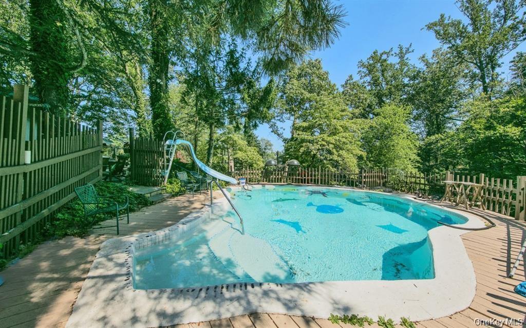 #7 photo, 35 Saxon Woods Road, White Plains , NY 10605