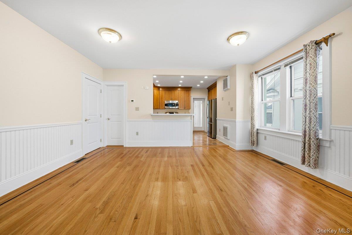 #12 photo, 4376 Katonah Avenue, ब्रोंक्स Bronx , NY 10470