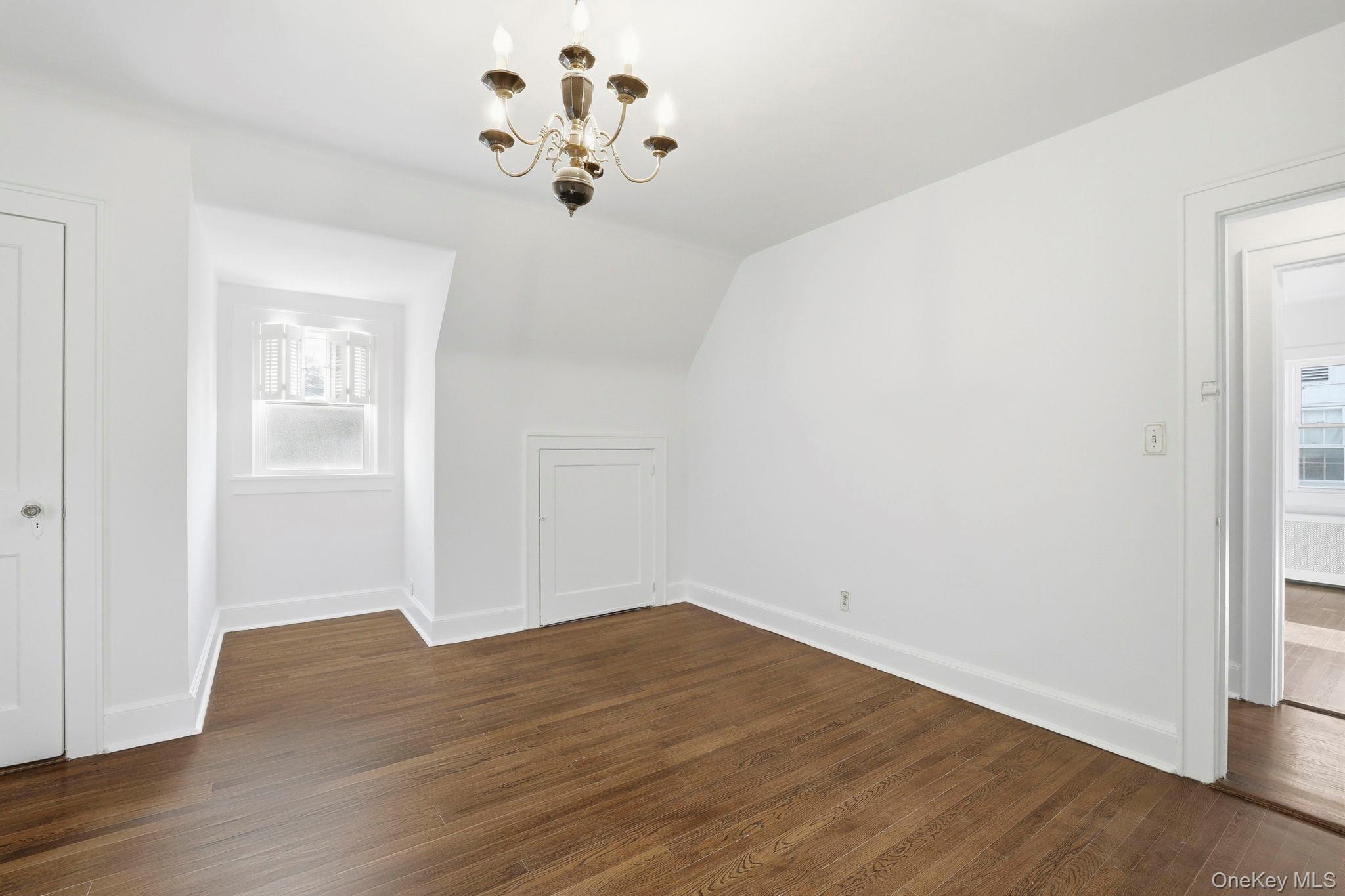 #19 photo, 7 Jane Street, Hartsdale , NY 10530