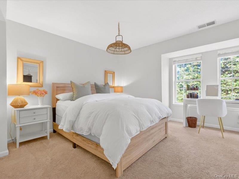 #14 photo, 510 Somerset Court, Fishkill , NY 12524