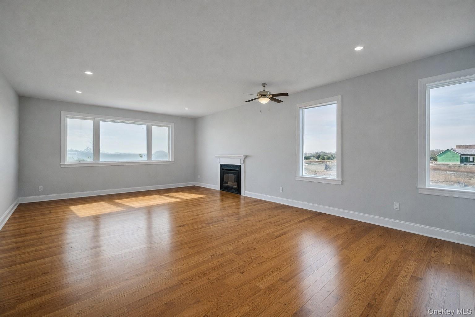 #8 photo, 20 Nesheiwat, 纽约州 Lagrangeville , NY 12540