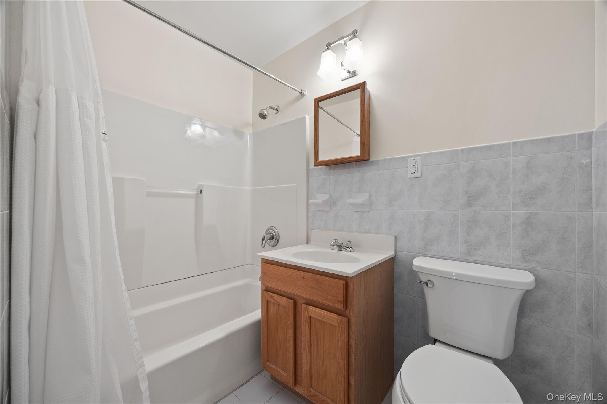 #19 photo, 10 Pennyfield Ave Avenue, Bronx , NY 10465