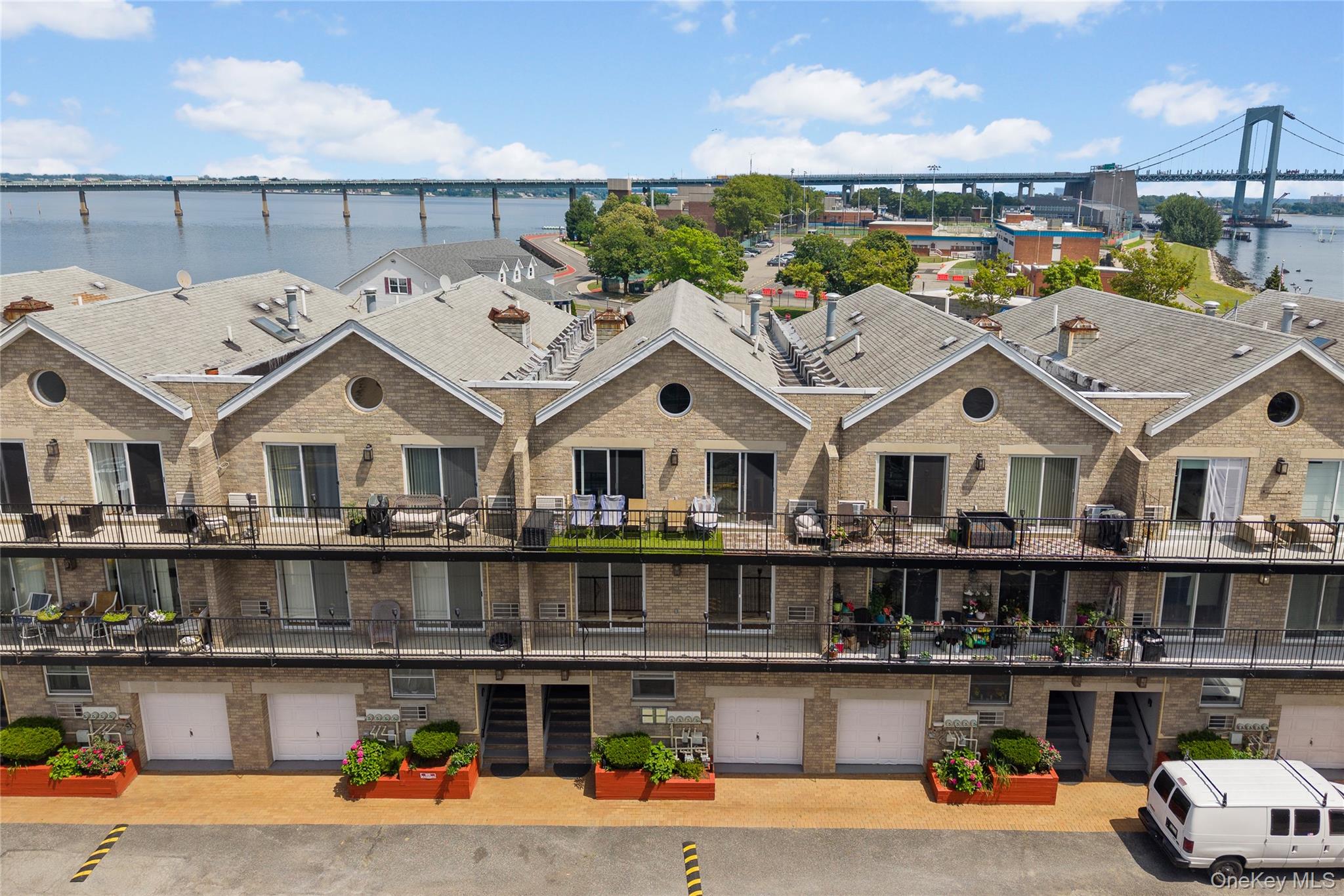 #2 photo, 10 Pennyfield Ave Avenue, Bronx , NY 10465