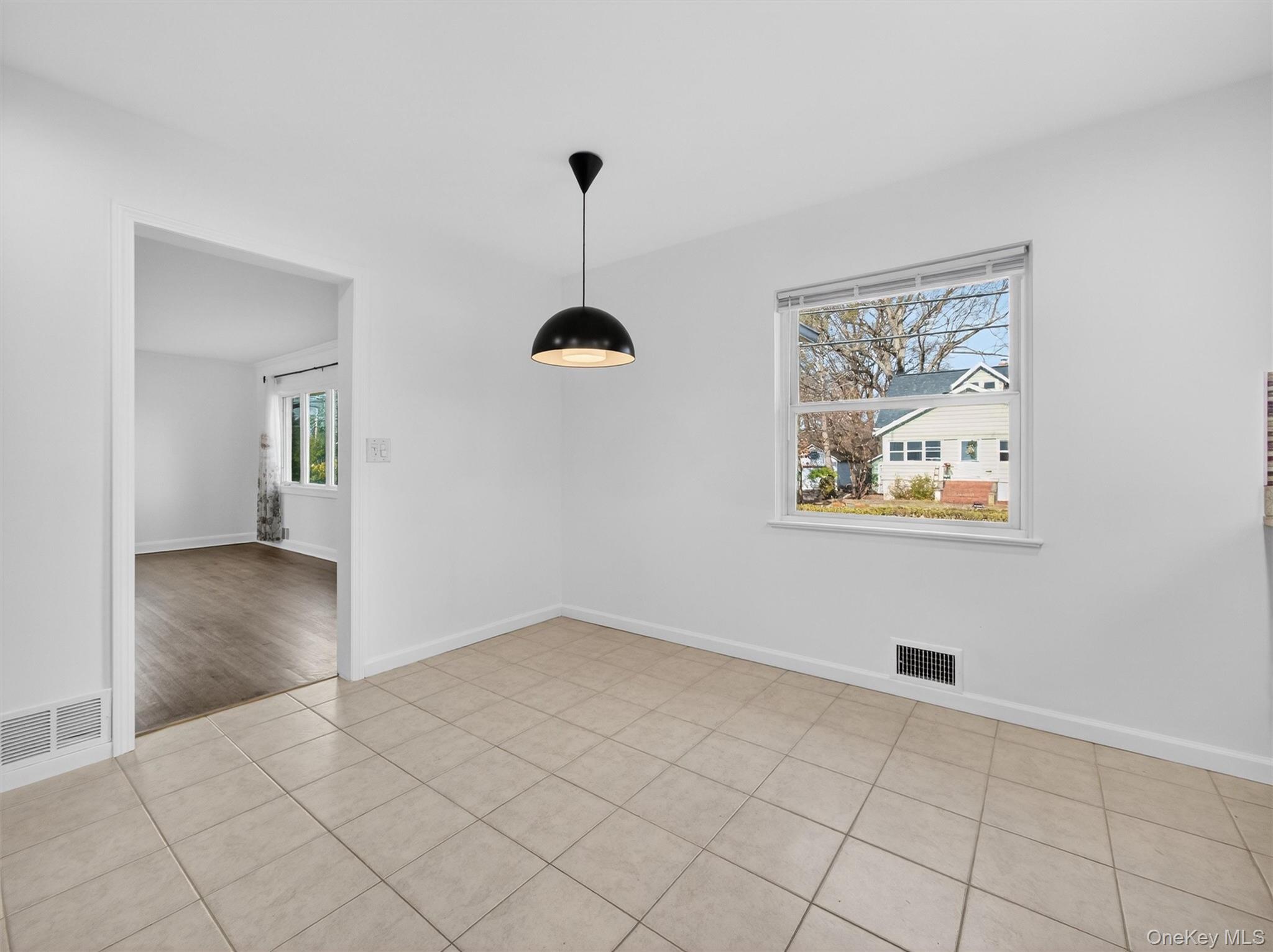 #10 photo, 180 W Washington Avenue, Pearl River , NY 10965