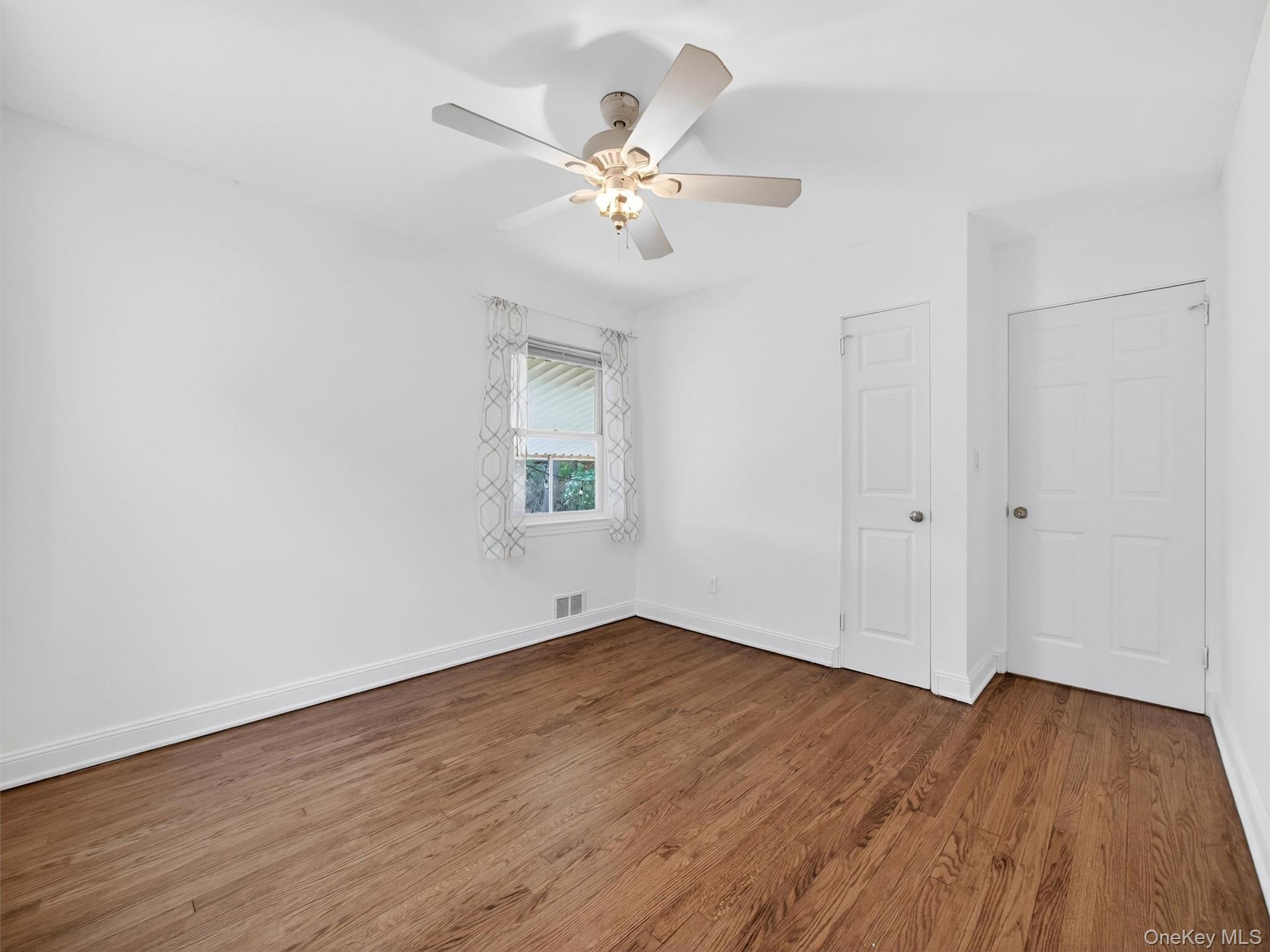 #15 photo, 180 W Washington Avenue, Pearl River , NY 10965