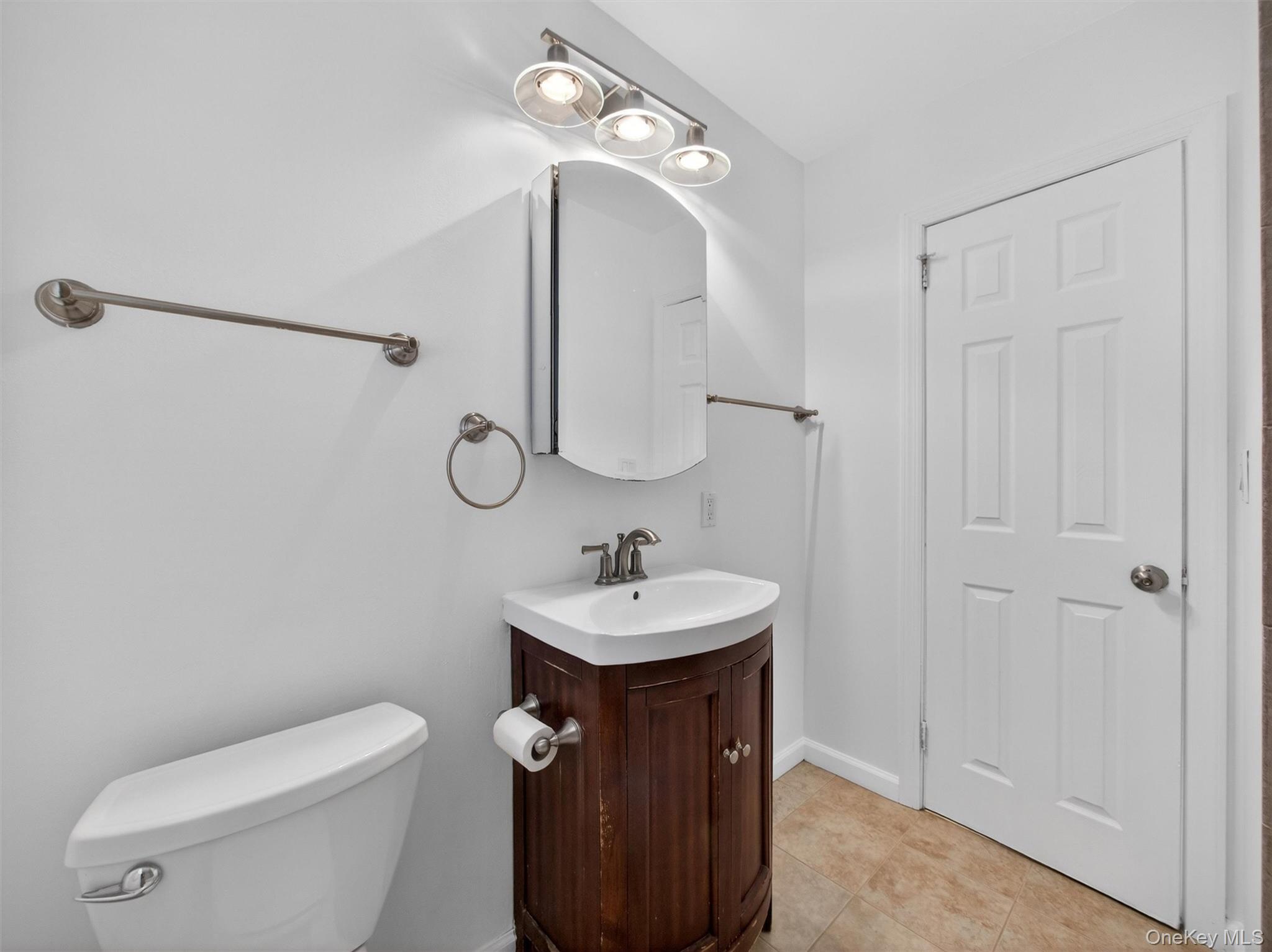 #17 photo, 180 W Washington Avenue, Pearl River , NY 10965