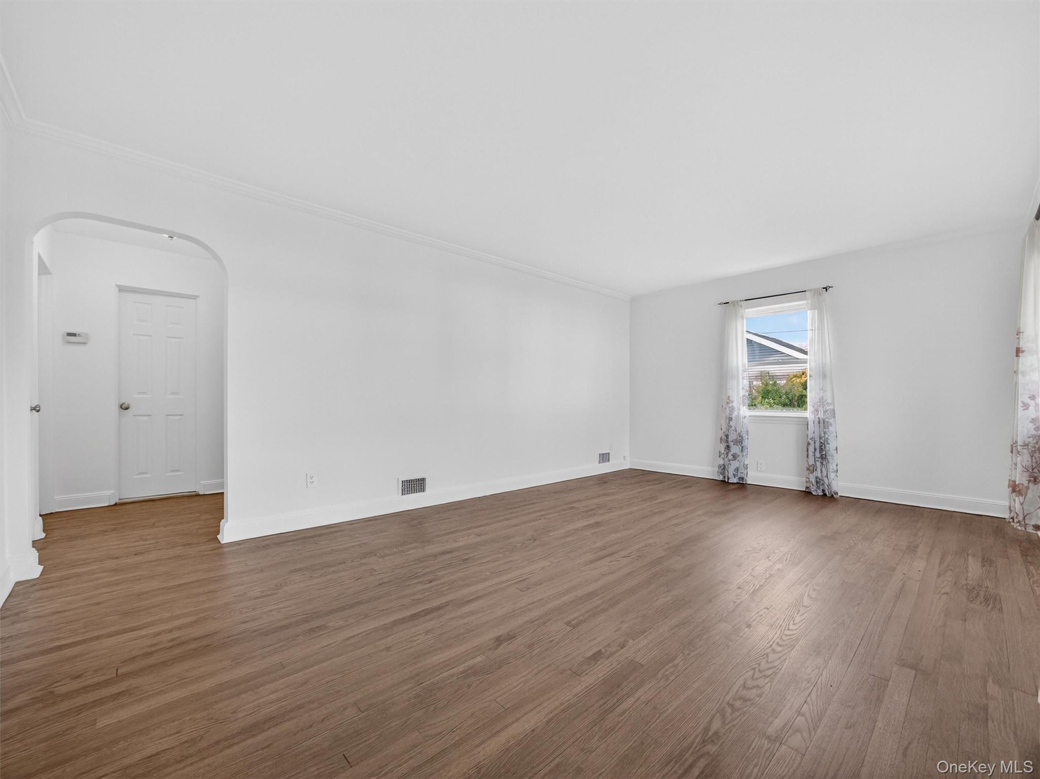 #5 photo, 180 W Washington Avenue, Pearl River , NY 10965