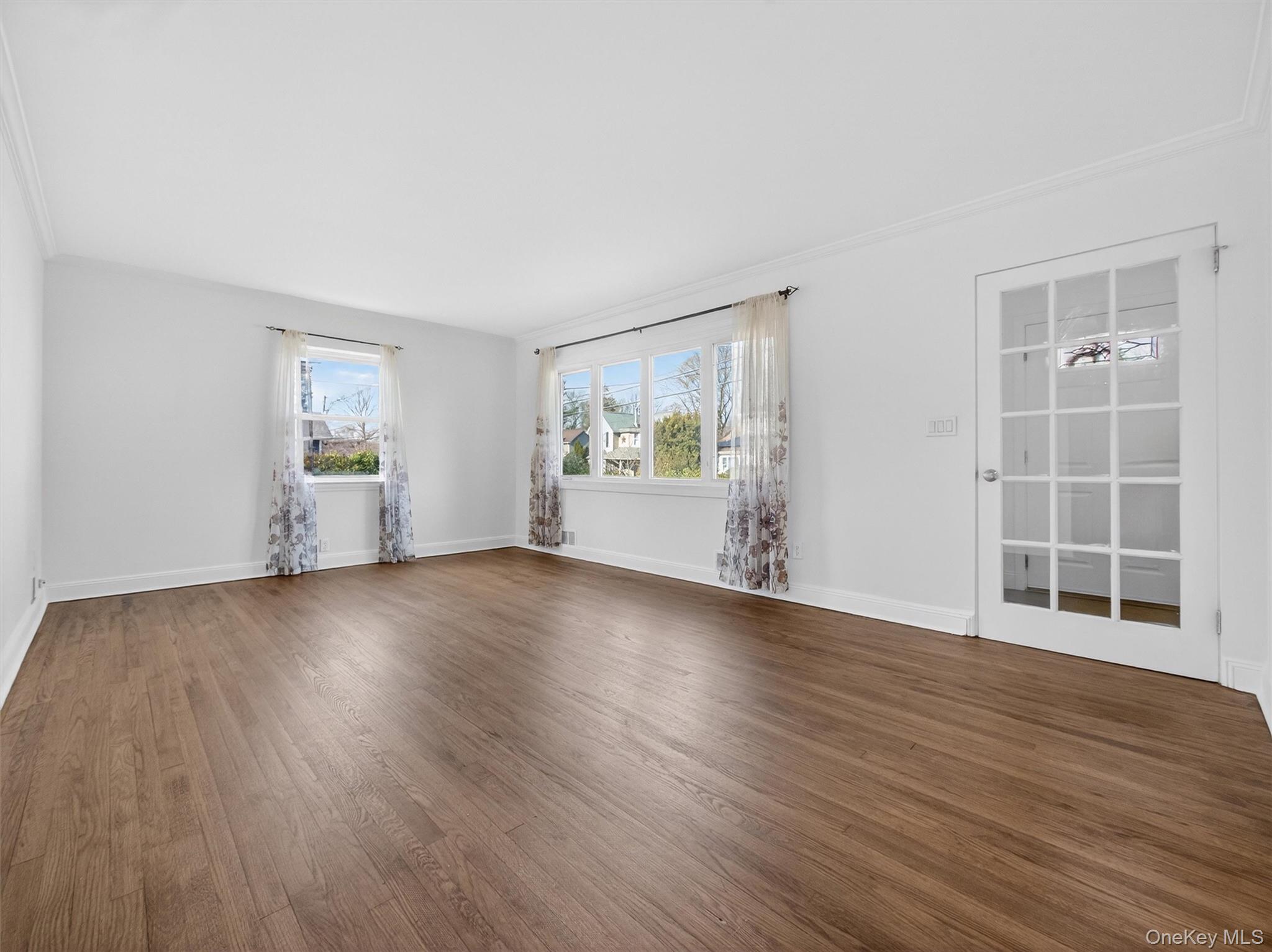 #6 photo, 180 W Washington Avenue, Pearl River , NY 10965