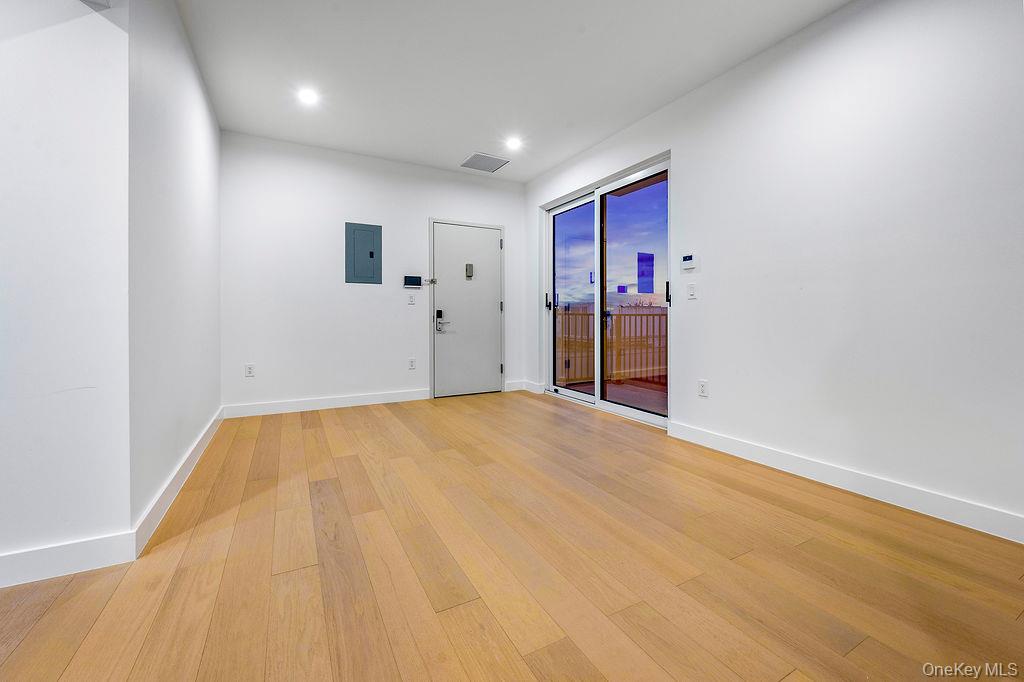 #7 photo, 150-02 Northern Blvd, קווינס Flushing , NY 11354