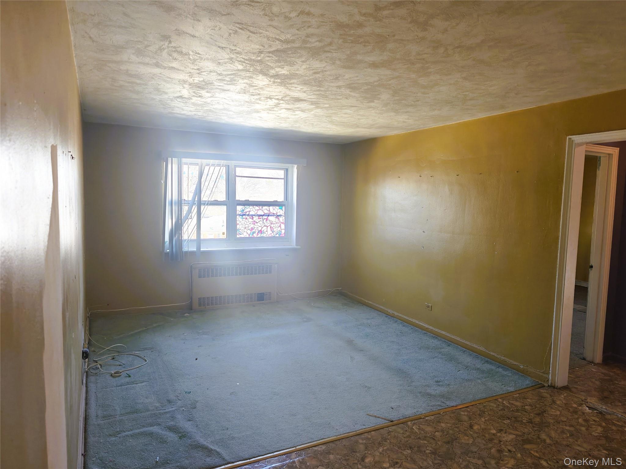 #3 photo, 110-23 66 Avenue, קווינס Forest Hills , NY 11375