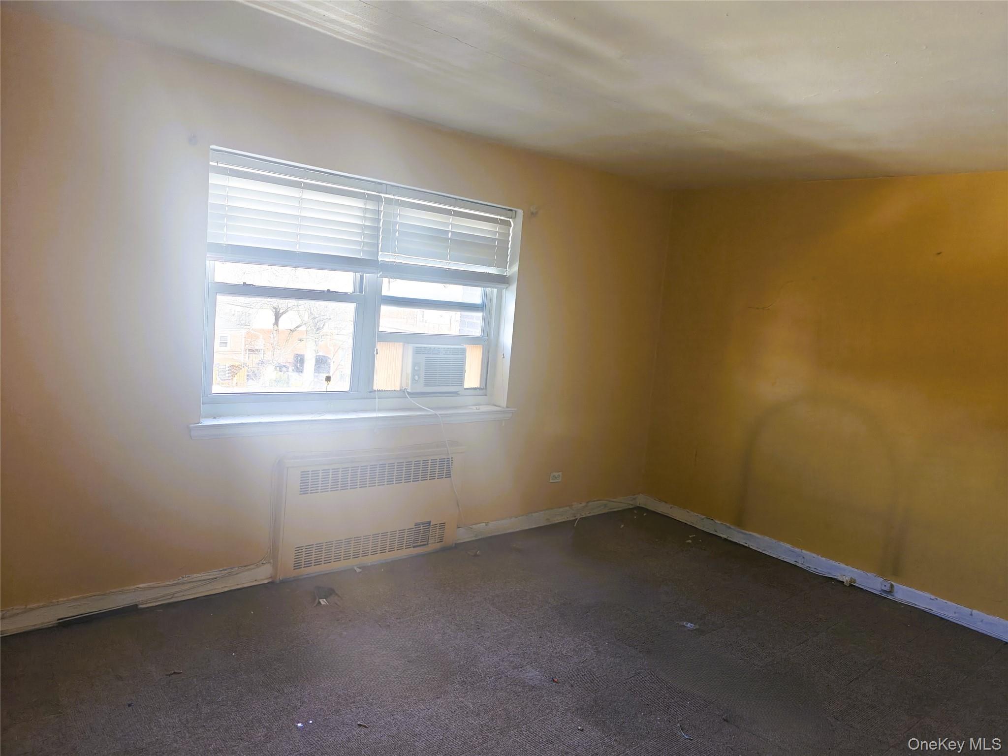 #7 photo, 110-23 66 Avenue, קווינס Forest Hills , NY 11375