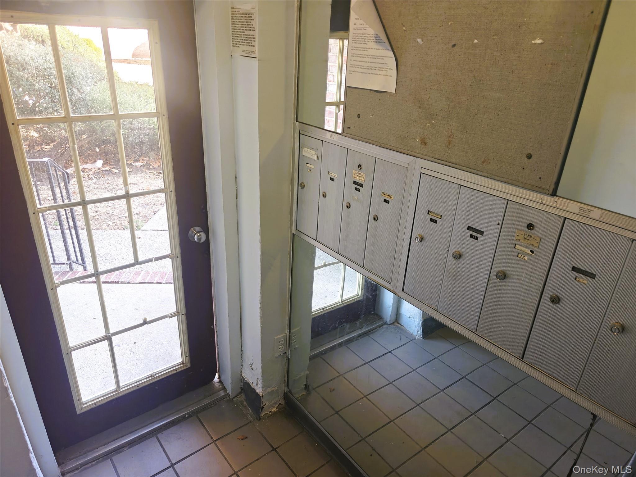 #9 photo, 110-23 66 Avenue, קווינס Forest Hills , NY 11375