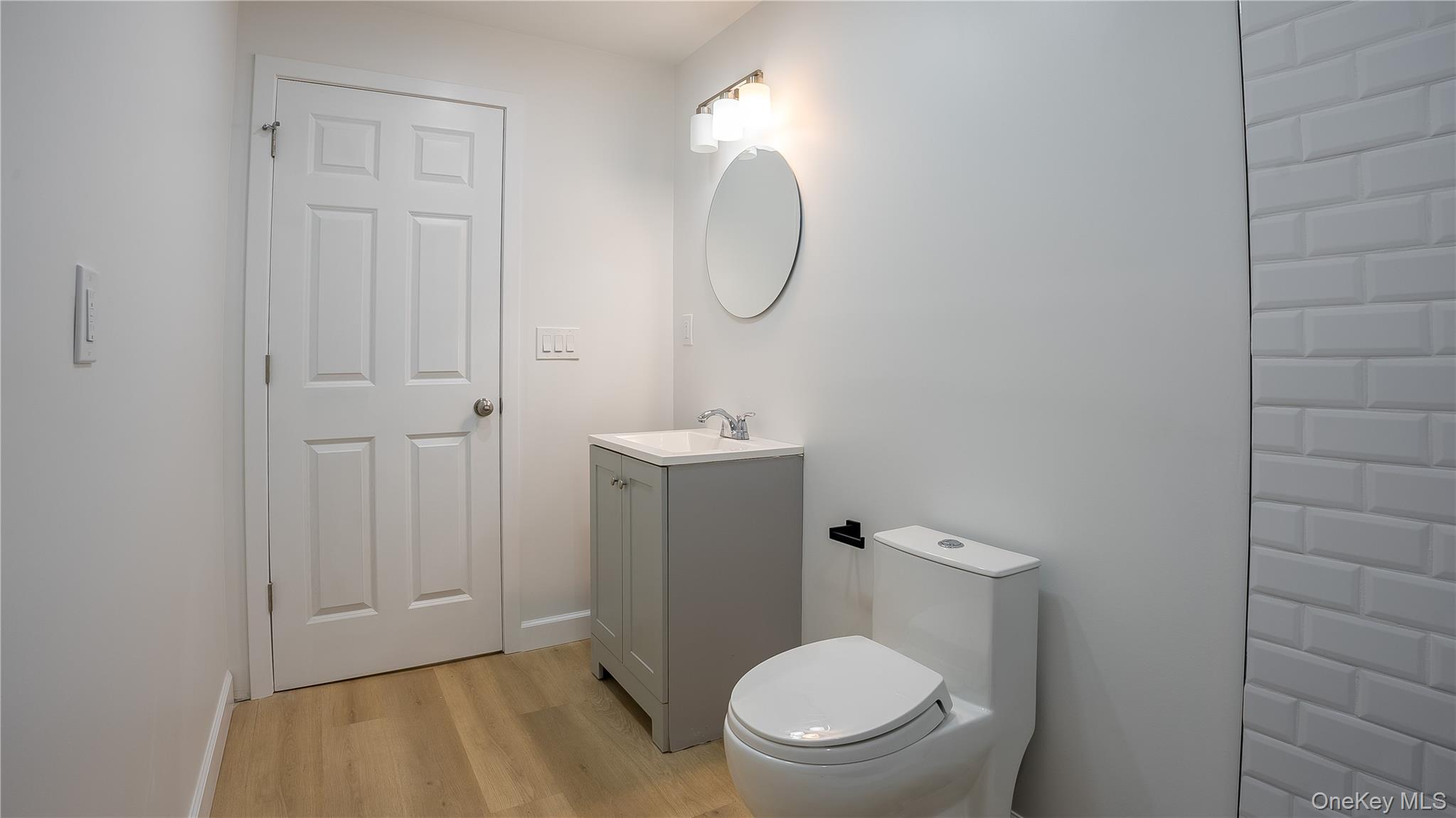 #16 photo, 85 Drew Drive, 롱 아일랜드 Eastport , NY 11941