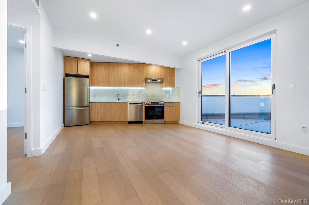 #4 photo, 150-02 Northern Blvd, קווינס Flushing , NY 11354