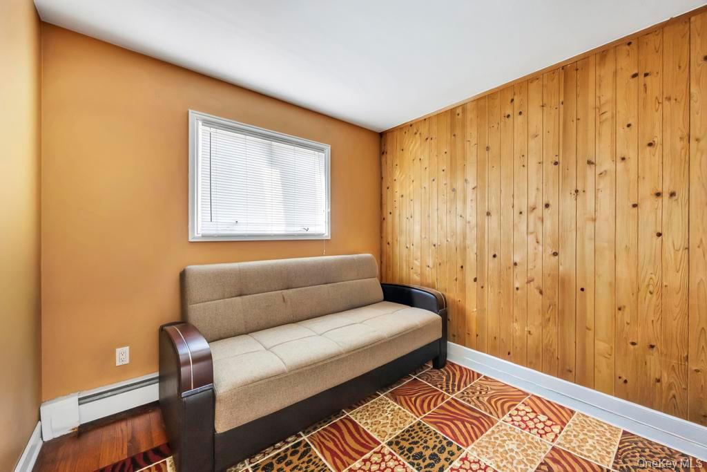 #18 photo, 3 Avelaine Court, מחוז סאפוק Babylon , NY 11702