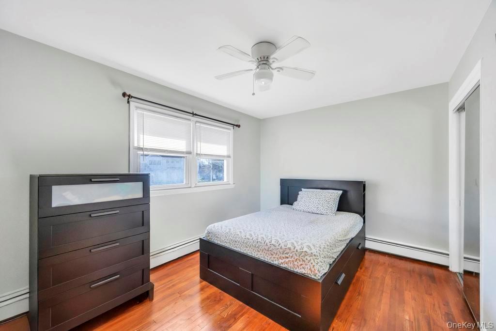 #19 photo, 3 Avelaine Court, מחוז סאפוק Babylon , NY 11702