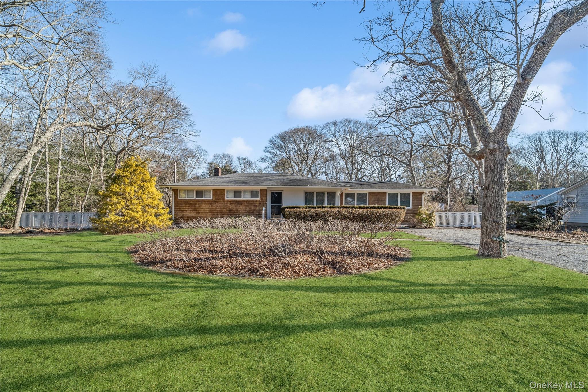 #1 photo, 58 Old Depot, सफ़ोक काउंटी Quogue , NY 11959