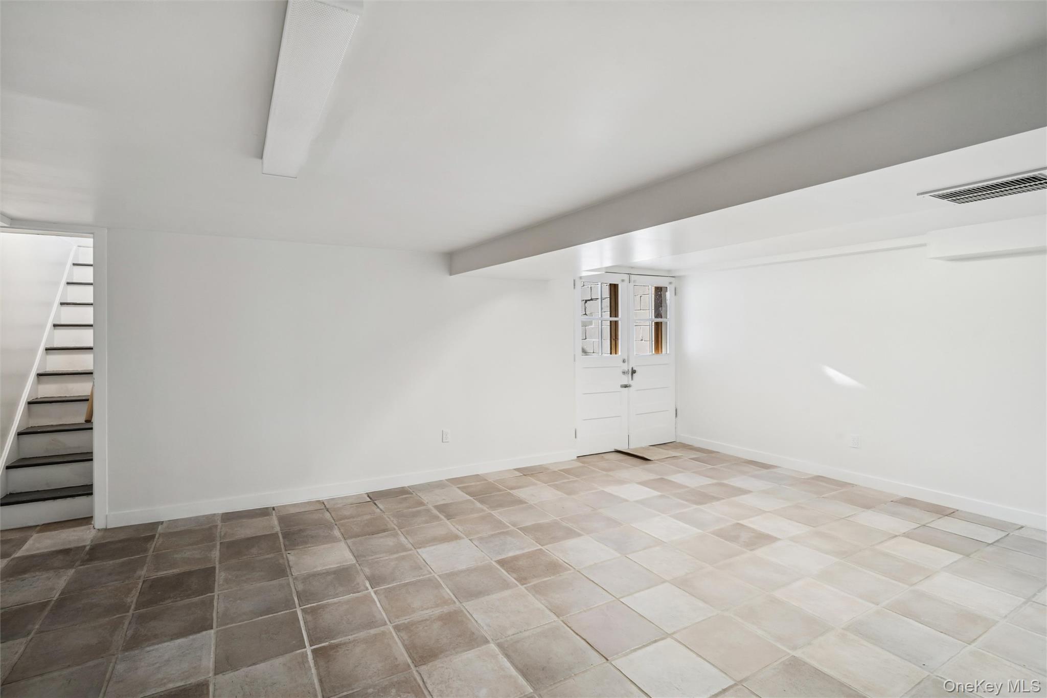 #19 photo, 58 Old Depot, सफ़ोक काउंटी Quogue , NY 11959