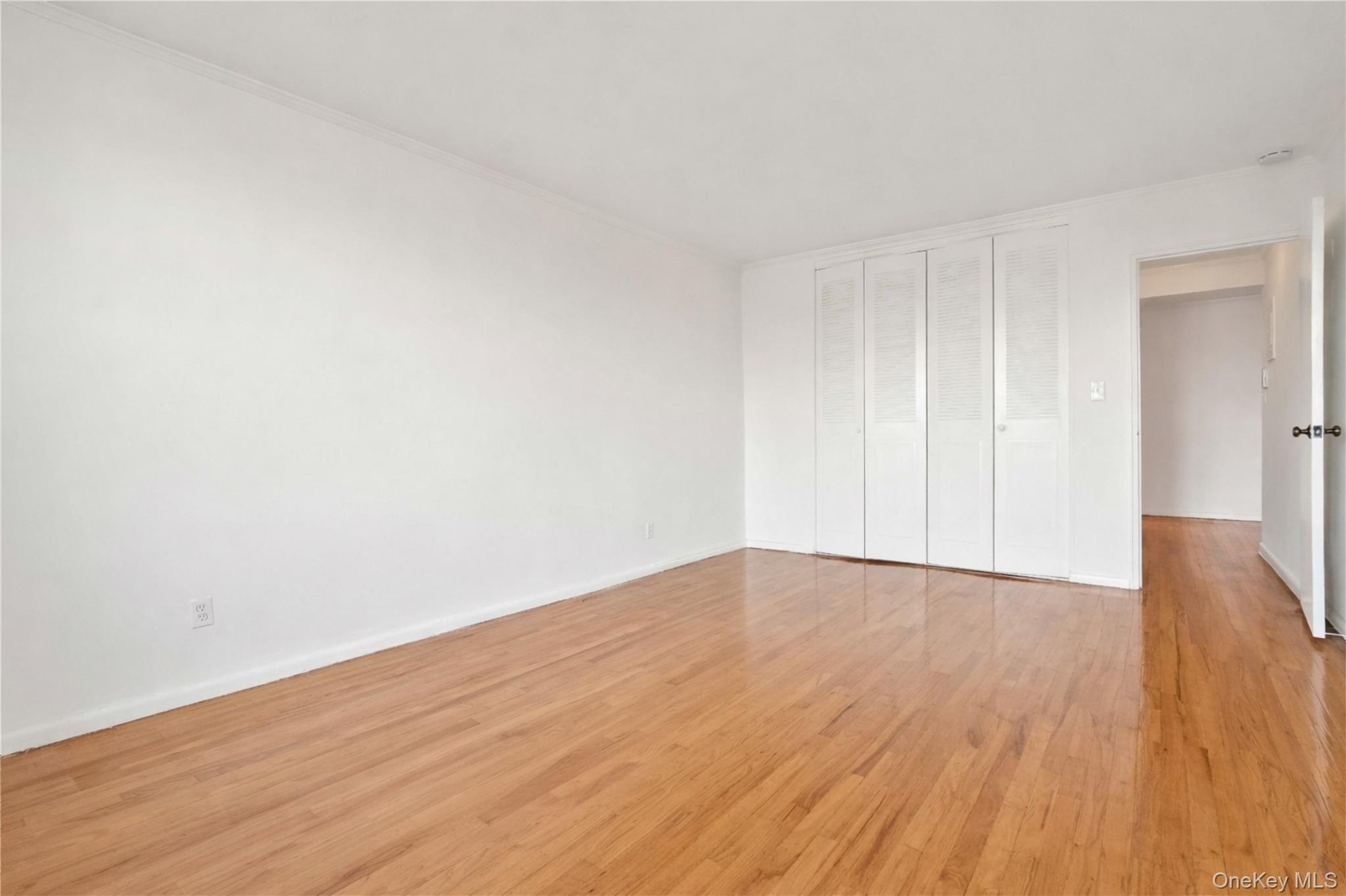 #15 photo, 66-01 Burns Street, Rego Park , NY 11374