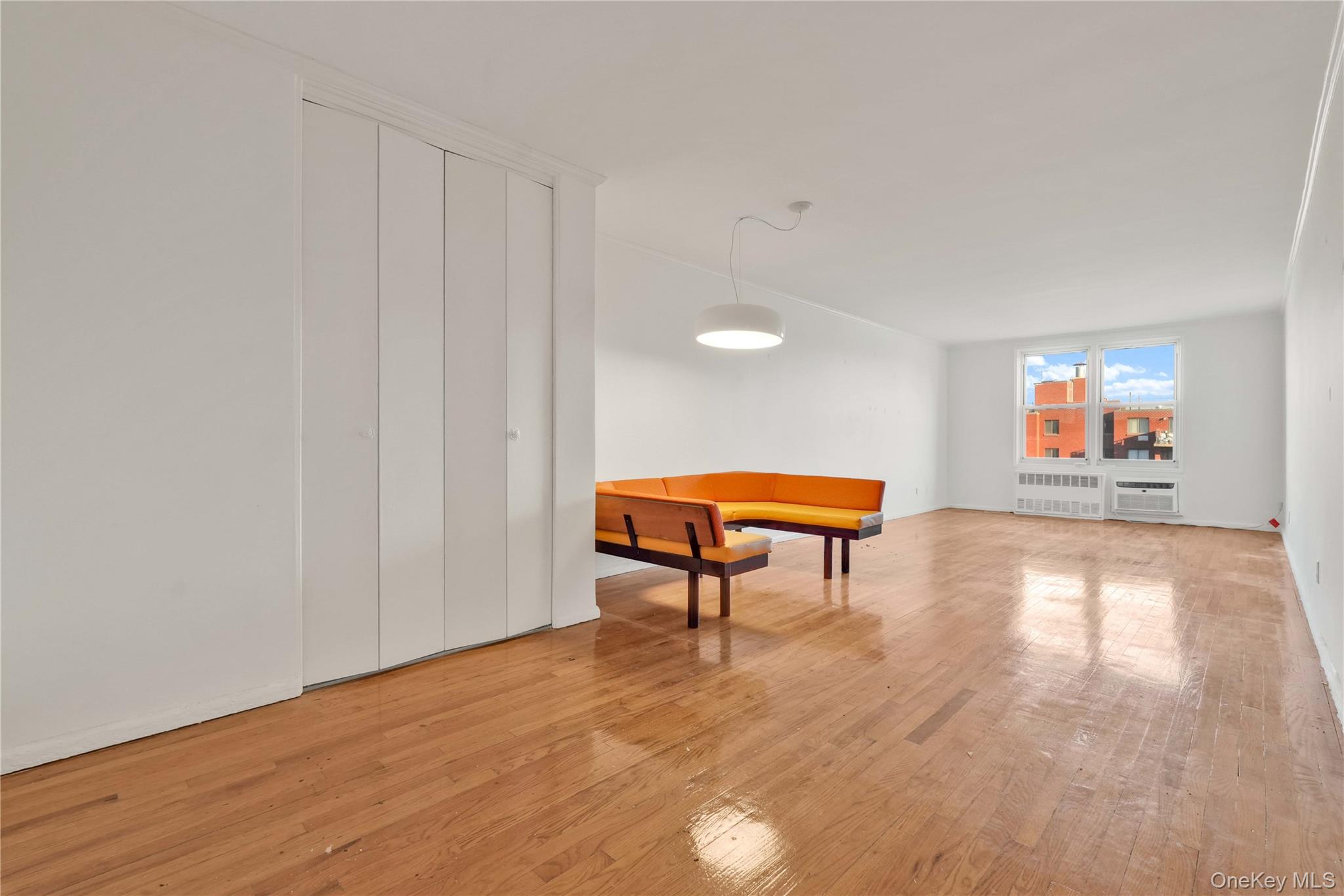 #7 photo, 66-01 Burns Street, Rego Park , NY 11374