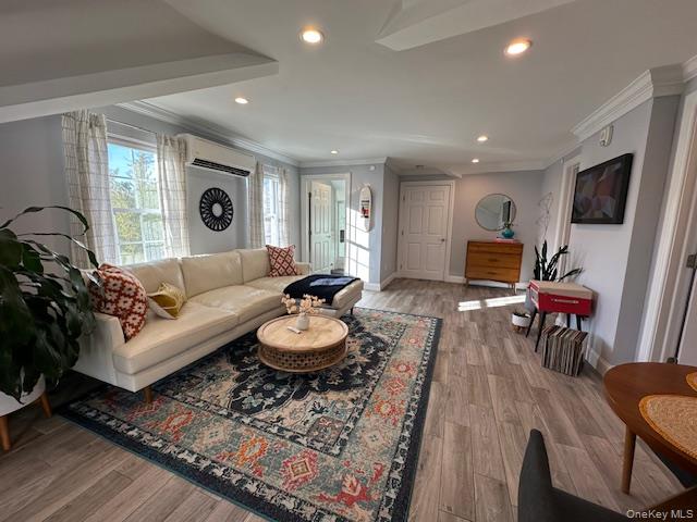 #2 photo, 55 Green Street, Huntington , NY 11743