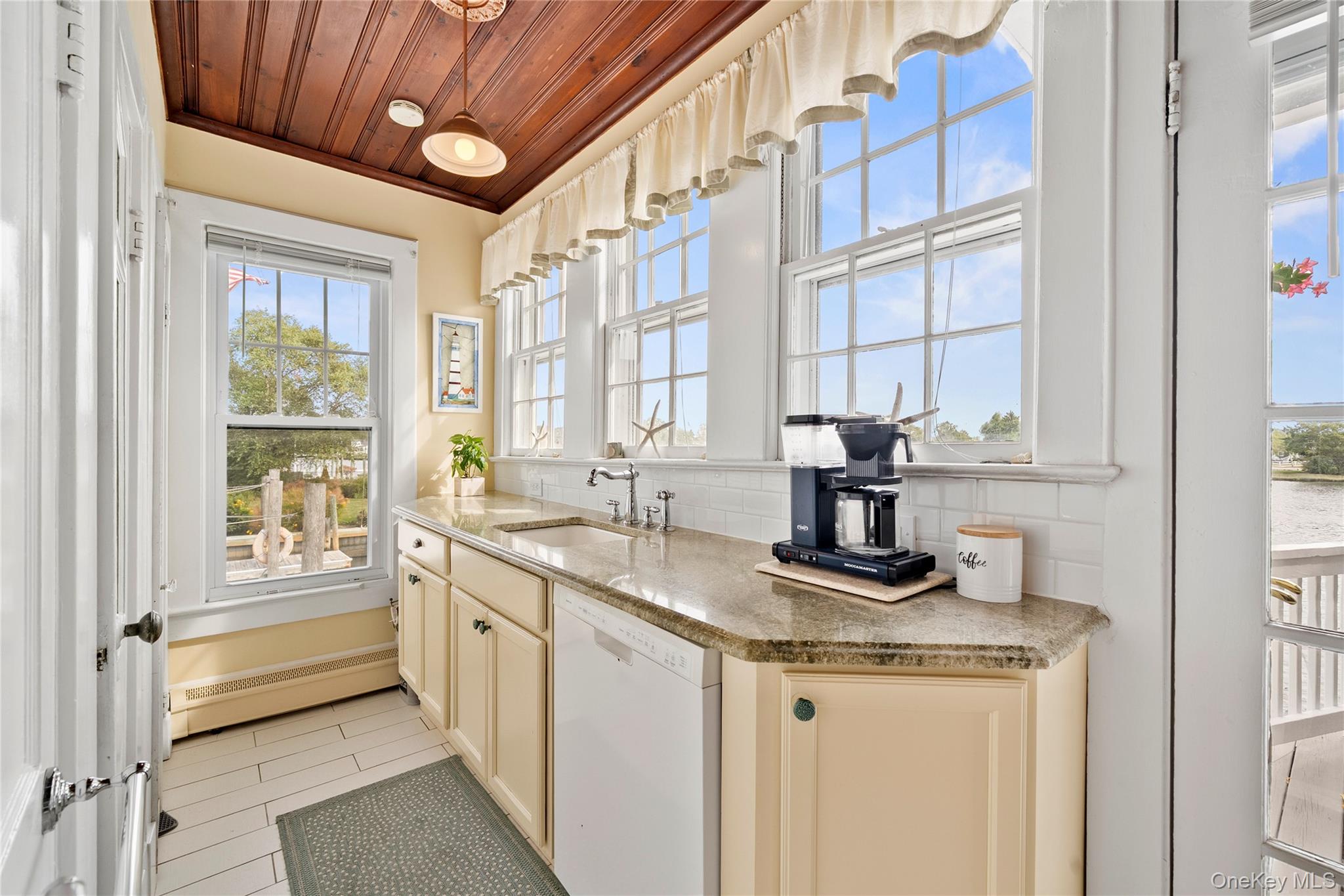 #17 photo, 260 Ocean Avenue, 东长岛 Amityville , NY 11701