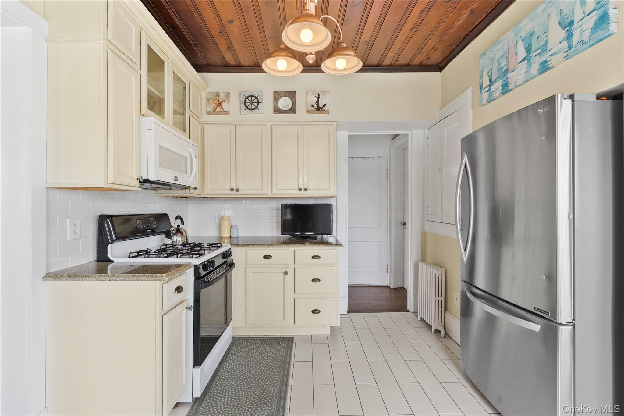 #19 photo, 260 Ocean Avenue, 东长岛 Amityville , NY 11701