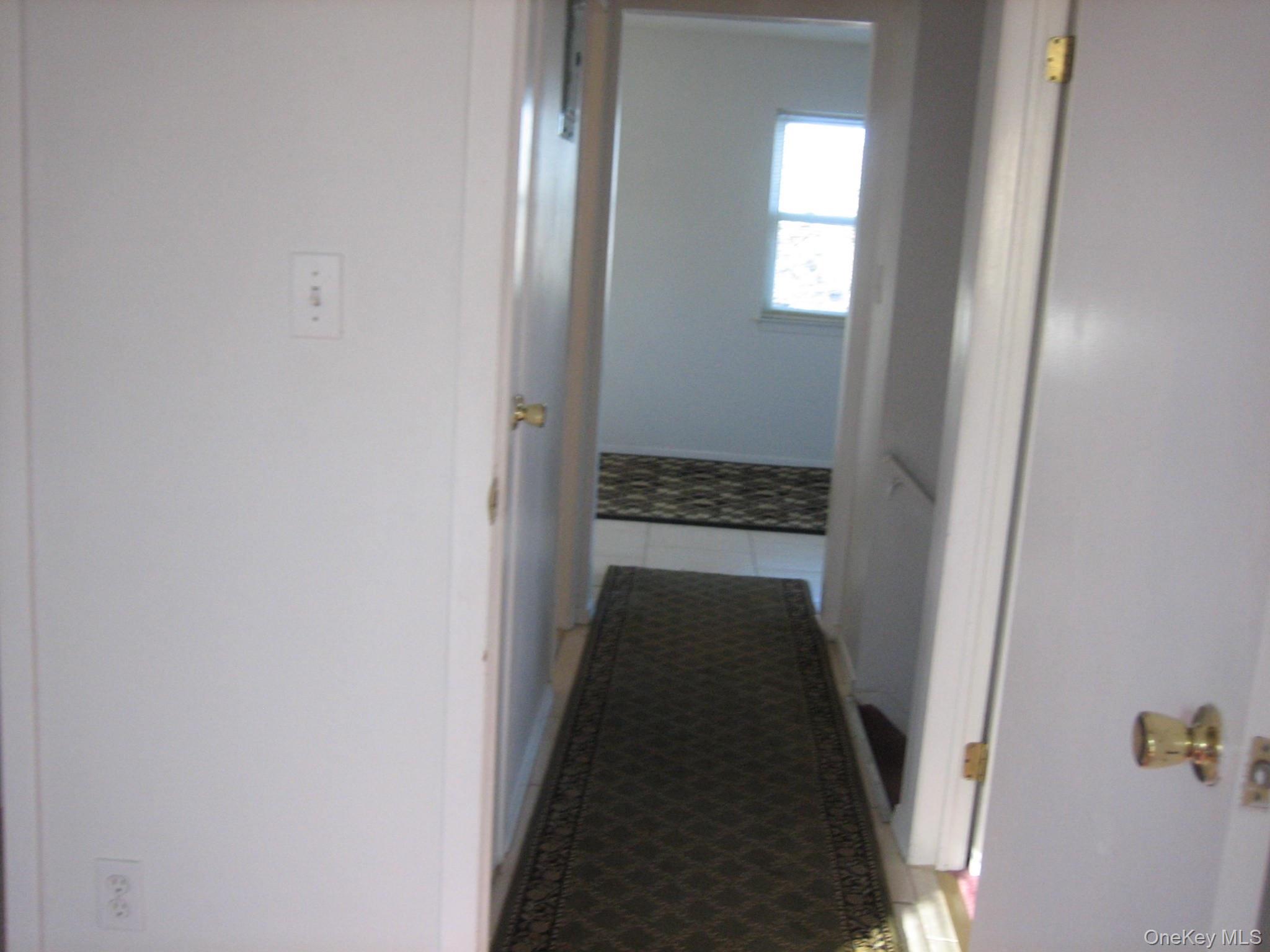 #11 photo, 235 Fieldmere Street, מחוז נסאו Elmont , NY 11003