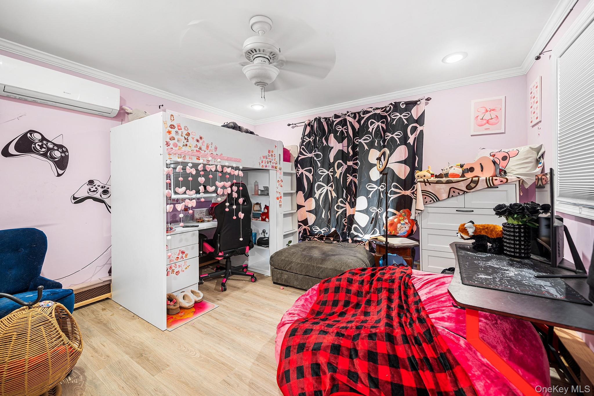 #6 photo, 434 Beach 47th Street, קווינס Far Rockaway , NY 11691