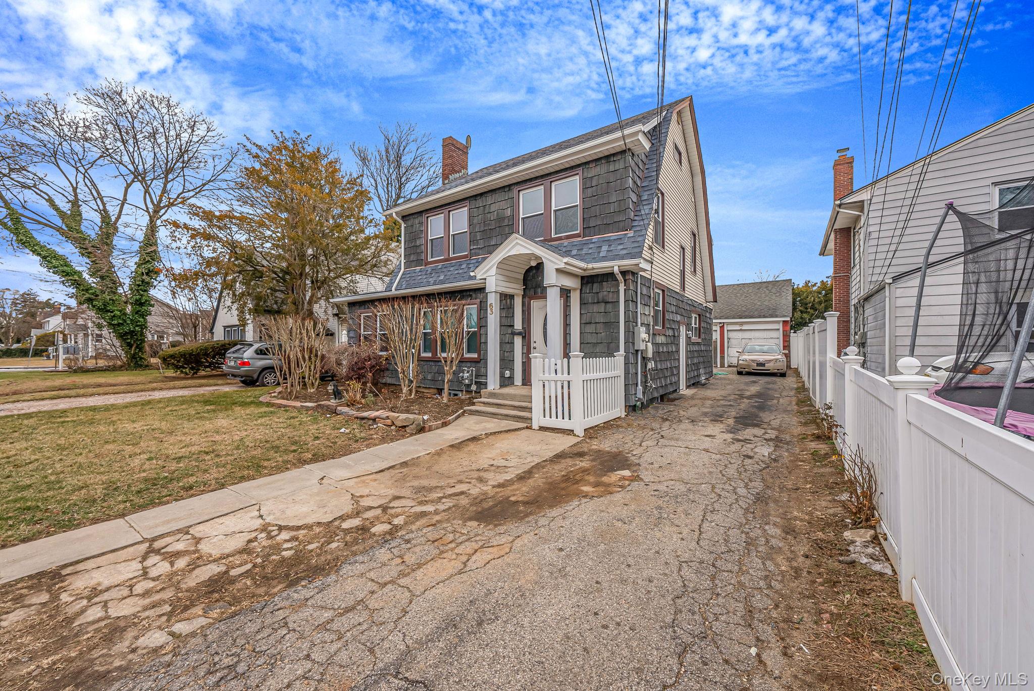 #2 photo, 63 Devon Road, नासाउ काउंटी Hempstead , NY 11550