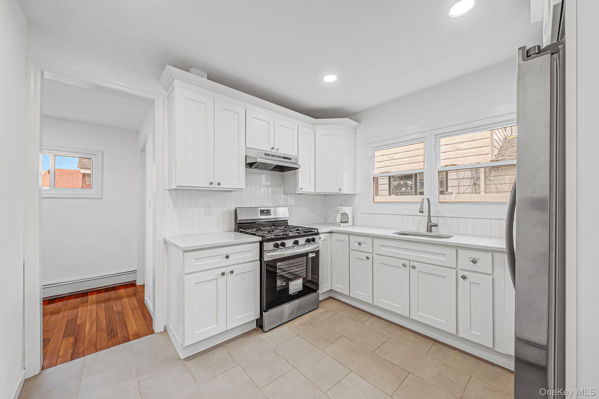 #5 photo, 63 Devon Road, नासाउ काउंटी Hempstead , NY 11550