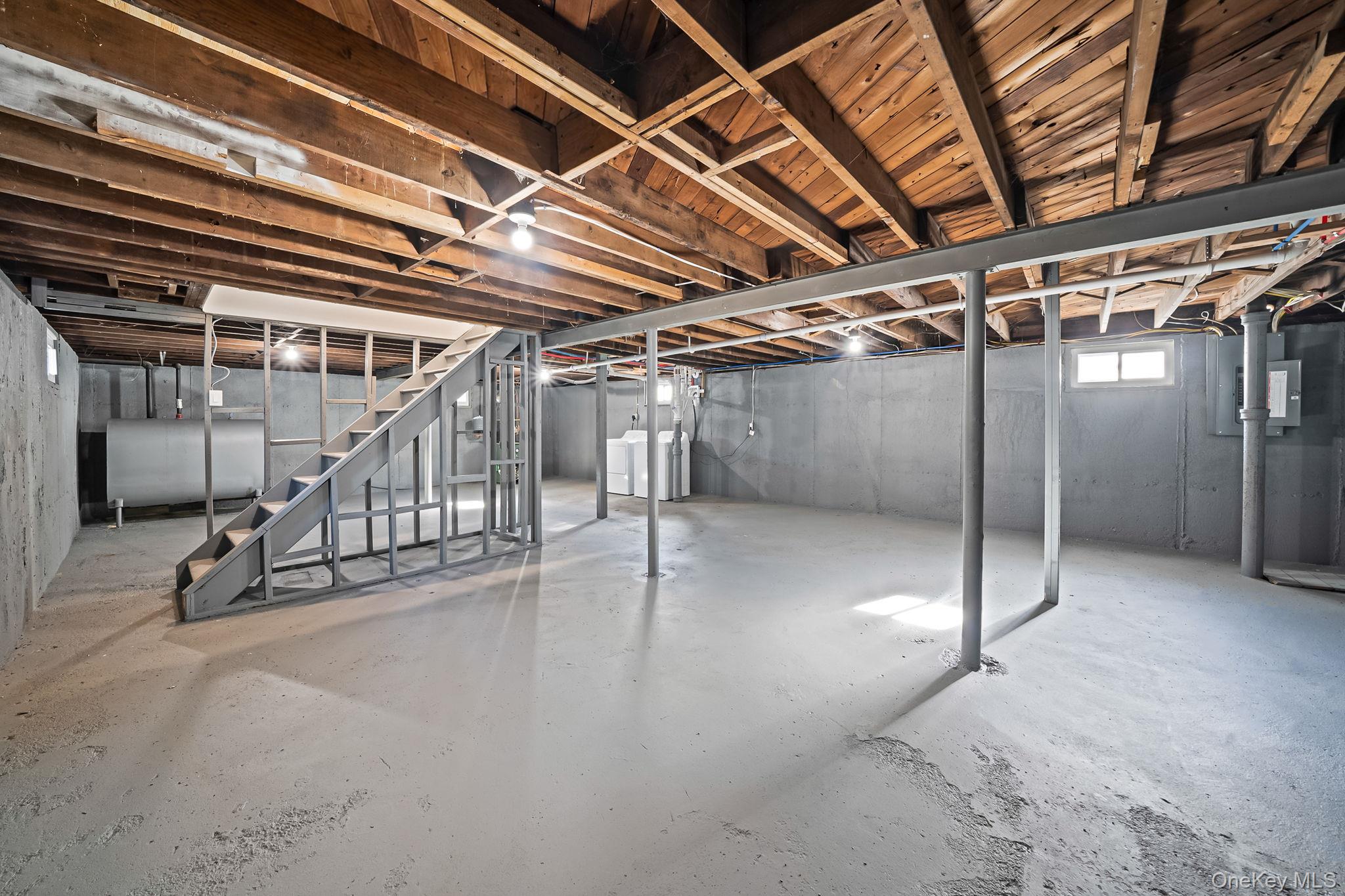 #15 photo, 8 Rockaway Avenue, 長島 西布雷 Westbury , NY 11590