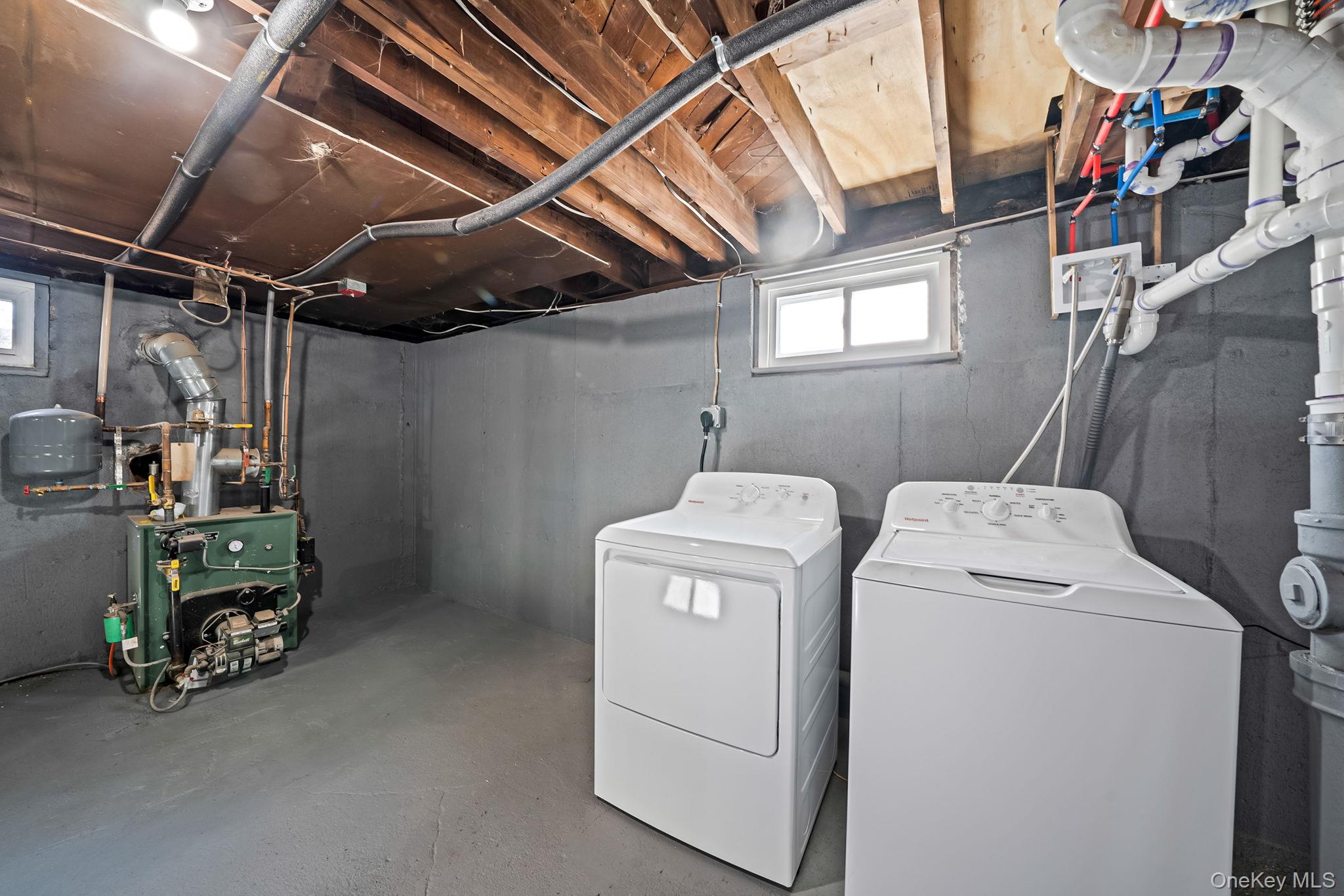 #16 photo, 8 Rockaway Avenue, 長島 西布雷 Westbury , NY 11590