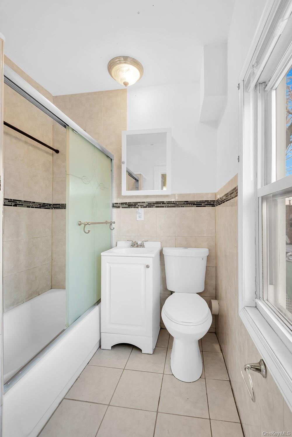 #8 photo, 4810 Osgood Street, ब्रोंक्स Bronx , NY 10470