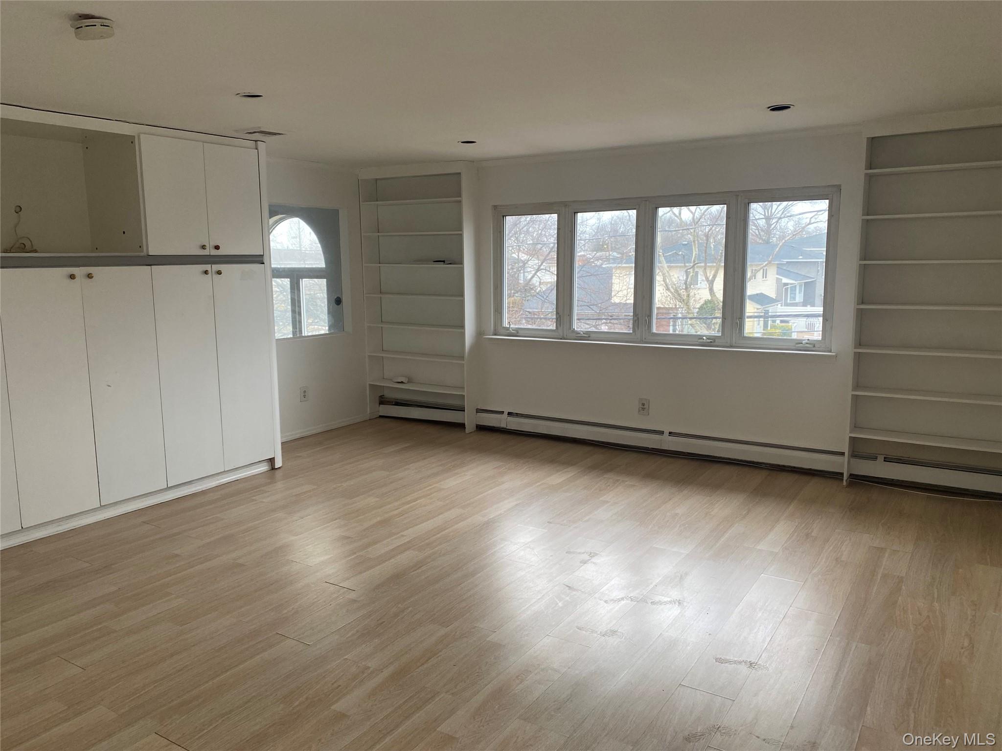 #4 photo, 723 Hungry Harbor Road, Нассау ‖ North Woodmere , NY 11581