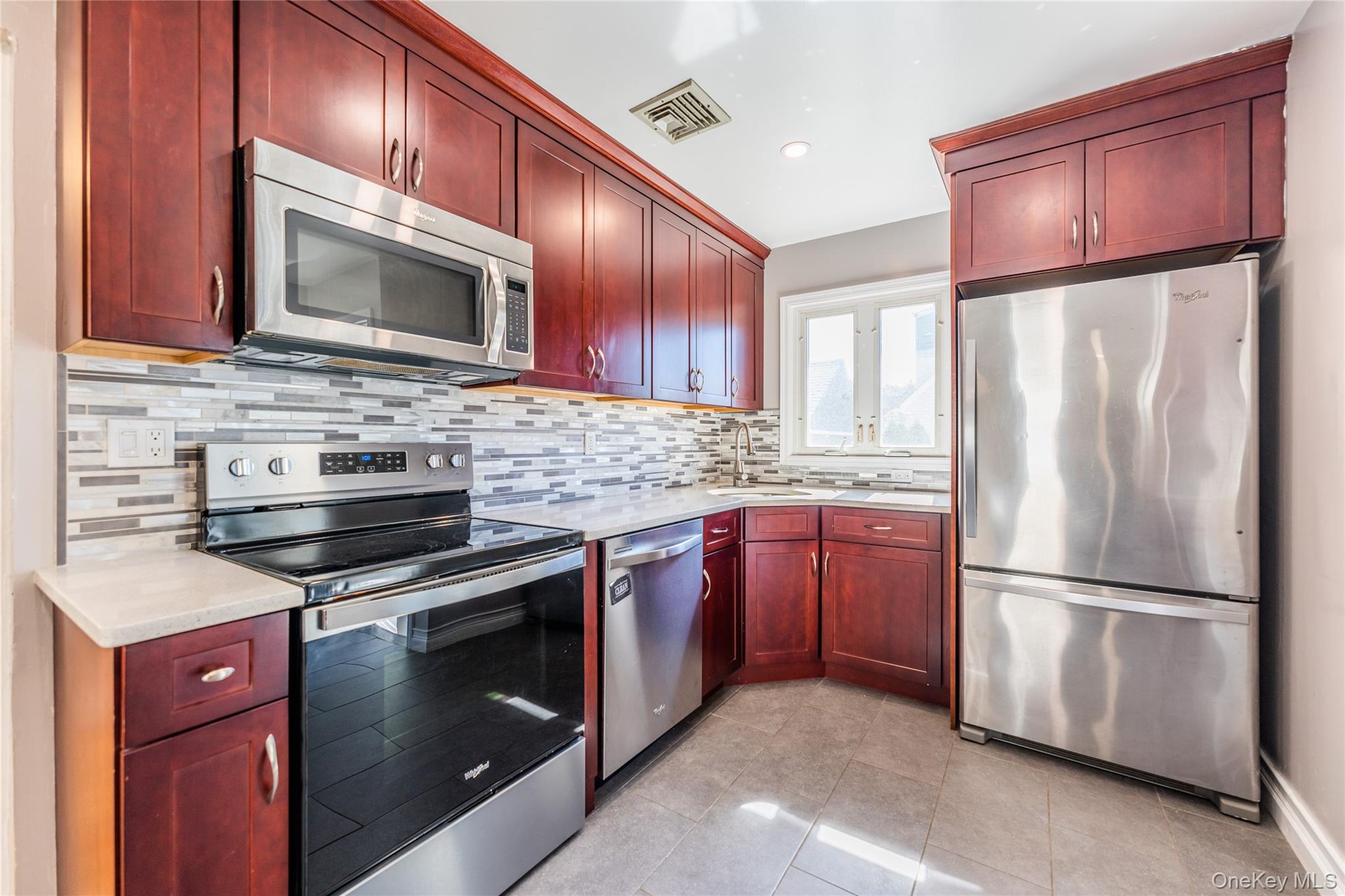 #20 photo, 1253 Raymond Road, North Bellmore , NY 11710