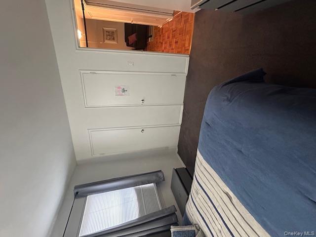 #6 photo, 450 Pelham Road, New Rochelle , NY 10805