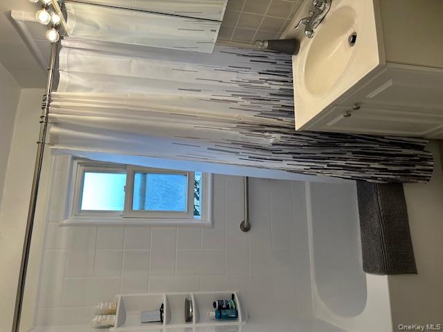 #7 photo, 450 Pelham Road, New Rochelle , NY 10805